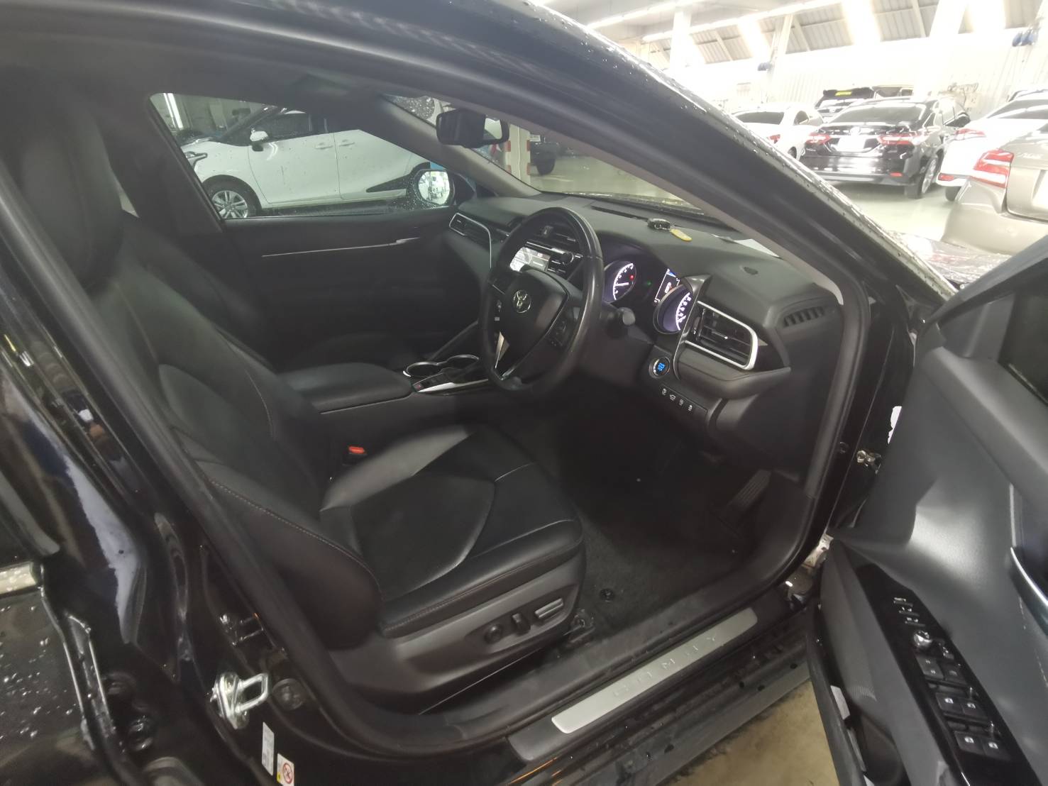 TOYOTA CAMRY 2.0 G A/T ปี2019 (รูปที่ 11)