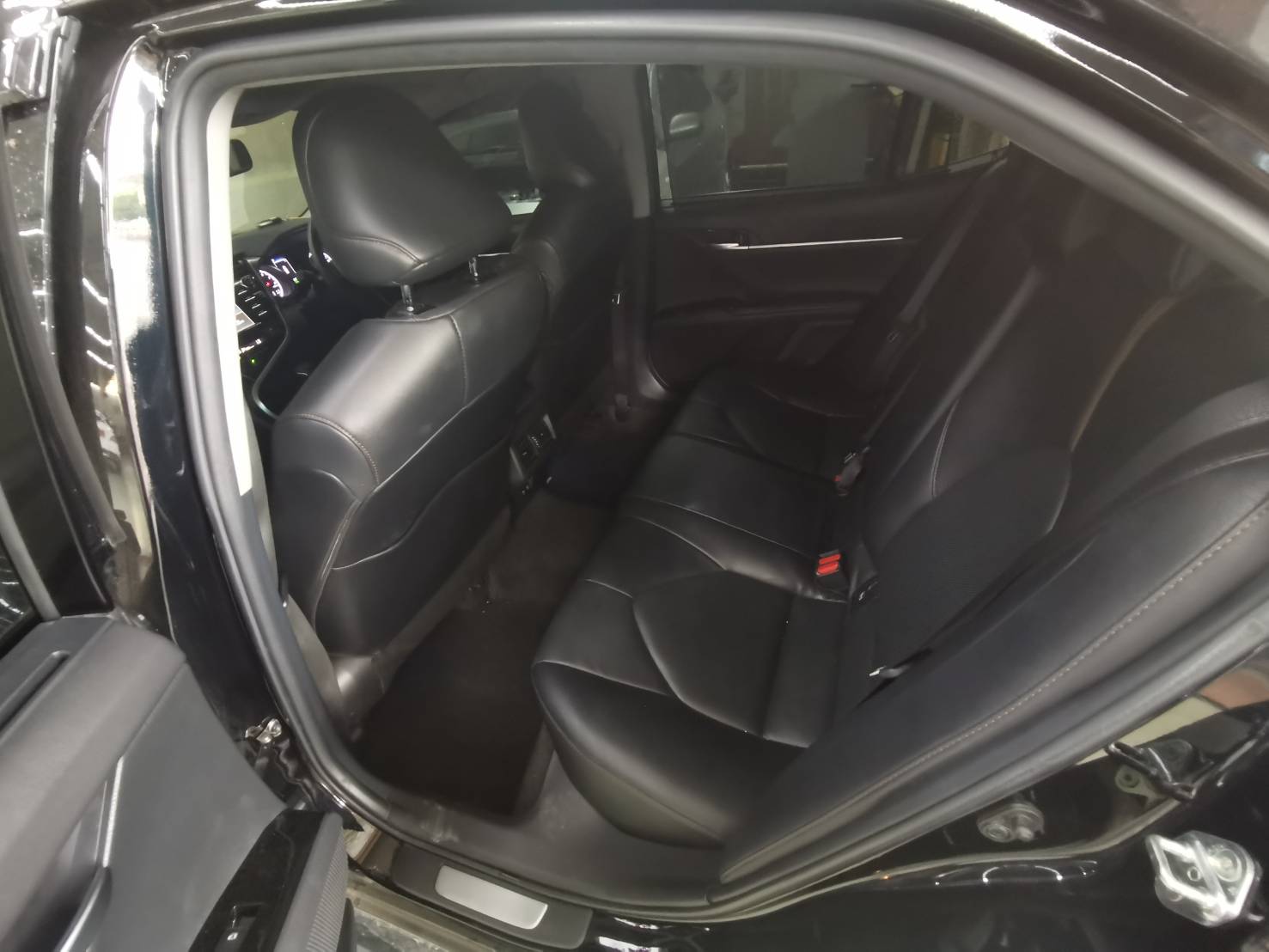 TOYOTA CAMRY 2.0 G A/T ปี2019 (รูปที่ 9)
