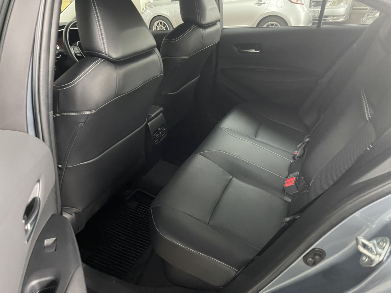 TOYOTA ALTIS 1.8 HV HI A/T ปี2019 (รูปที่ 9)