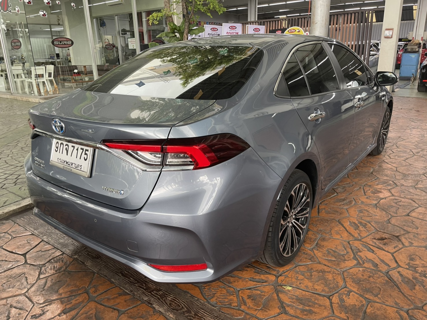 TOYOTA ALTIS 1.8 HV HI A/T ปี2019