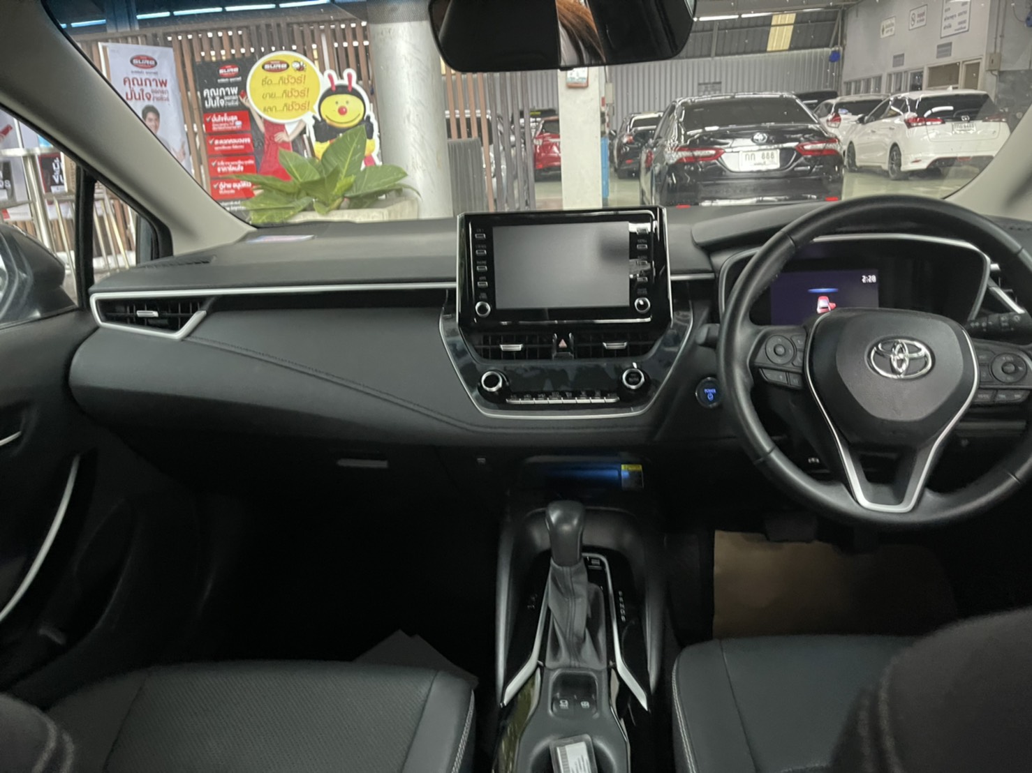 TOYOTA ALTIS 1.8 HV HI A/T ปี2019 (รูปที่ 12)