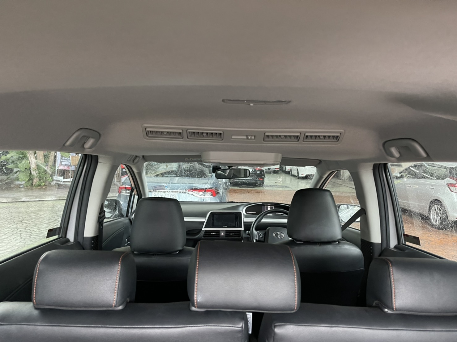 TOYOTA SIENTA 1.5 V ปี2019 (รูปที่ 14)