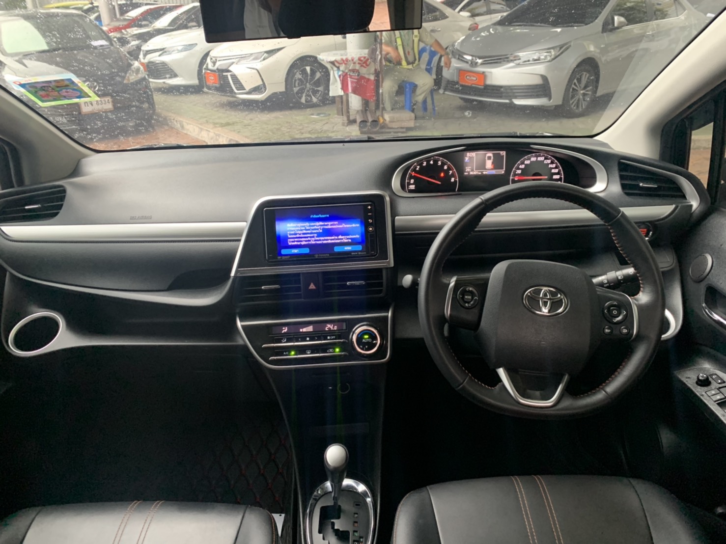 TOYOTA SIENTA 1.5 V A/T ปี2018 (รูปที่ 10)