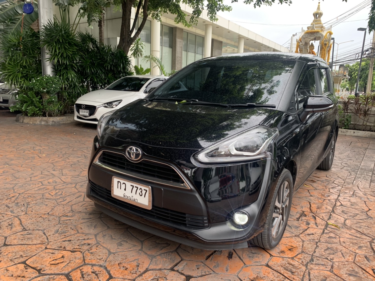 TOYOTA SIENTA 1.5 V A/T ปี2018 (รูปที่ 2)