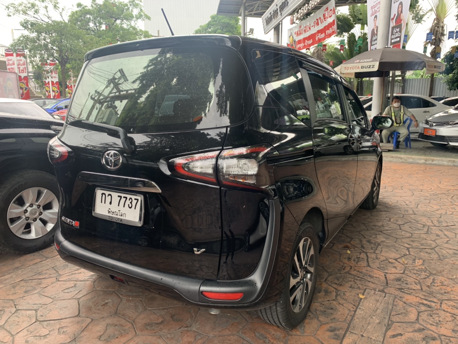 TOYOTA SIENTA 1.5 V A/T ปี2018 (รูปที่ 4)