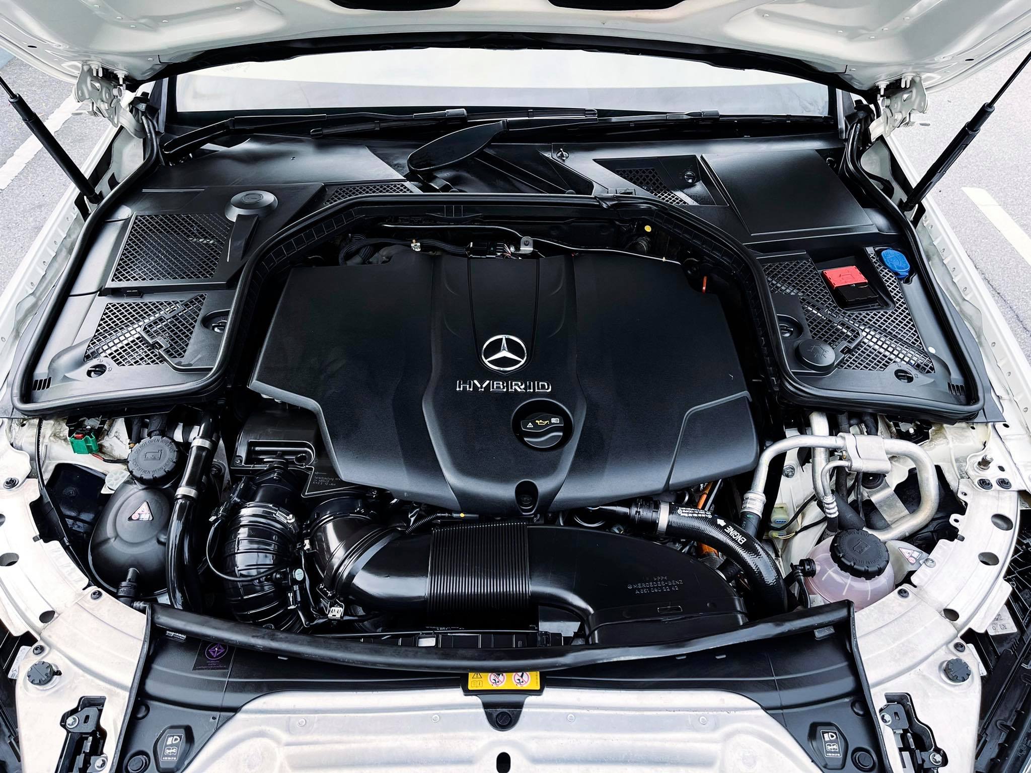 Mercedes Benz C300 AMG BLUETEC Hybrid มือเดียว สวยสะเทือนเลยคันนี้ (รูปที่ 23)
