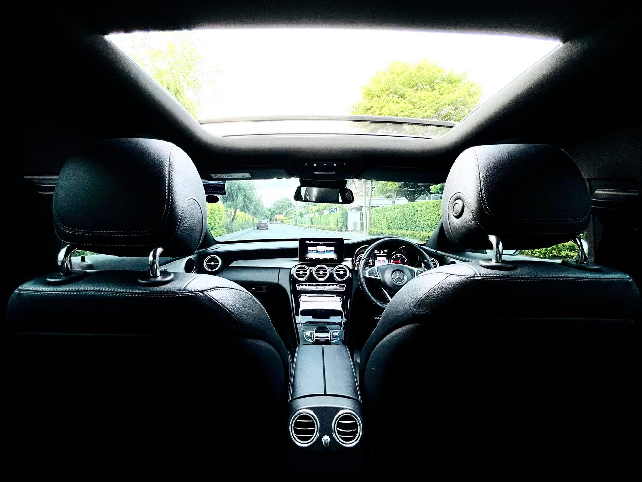 Mercedes Benz C300 AMG BLUETEC Hybrid มือเดียว สวยสะเทือนเลยคันนี้ (รูปที่ 18)
