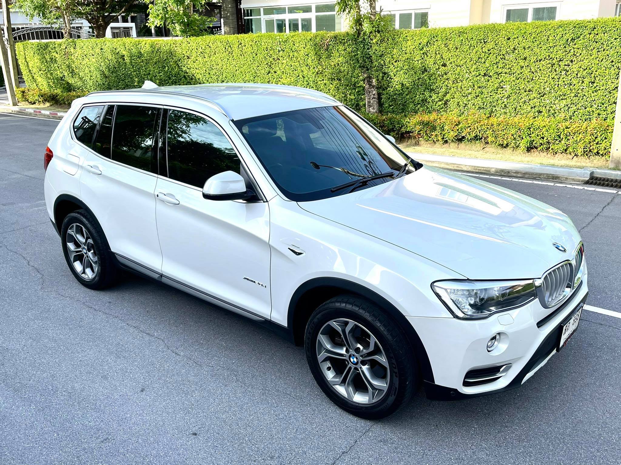Bmw X3 Diesel Highline มือเดียว โคตรสวยเลยคะตัวจริง เพียงแค่ท่านแวะมา (รูปที่ 3)