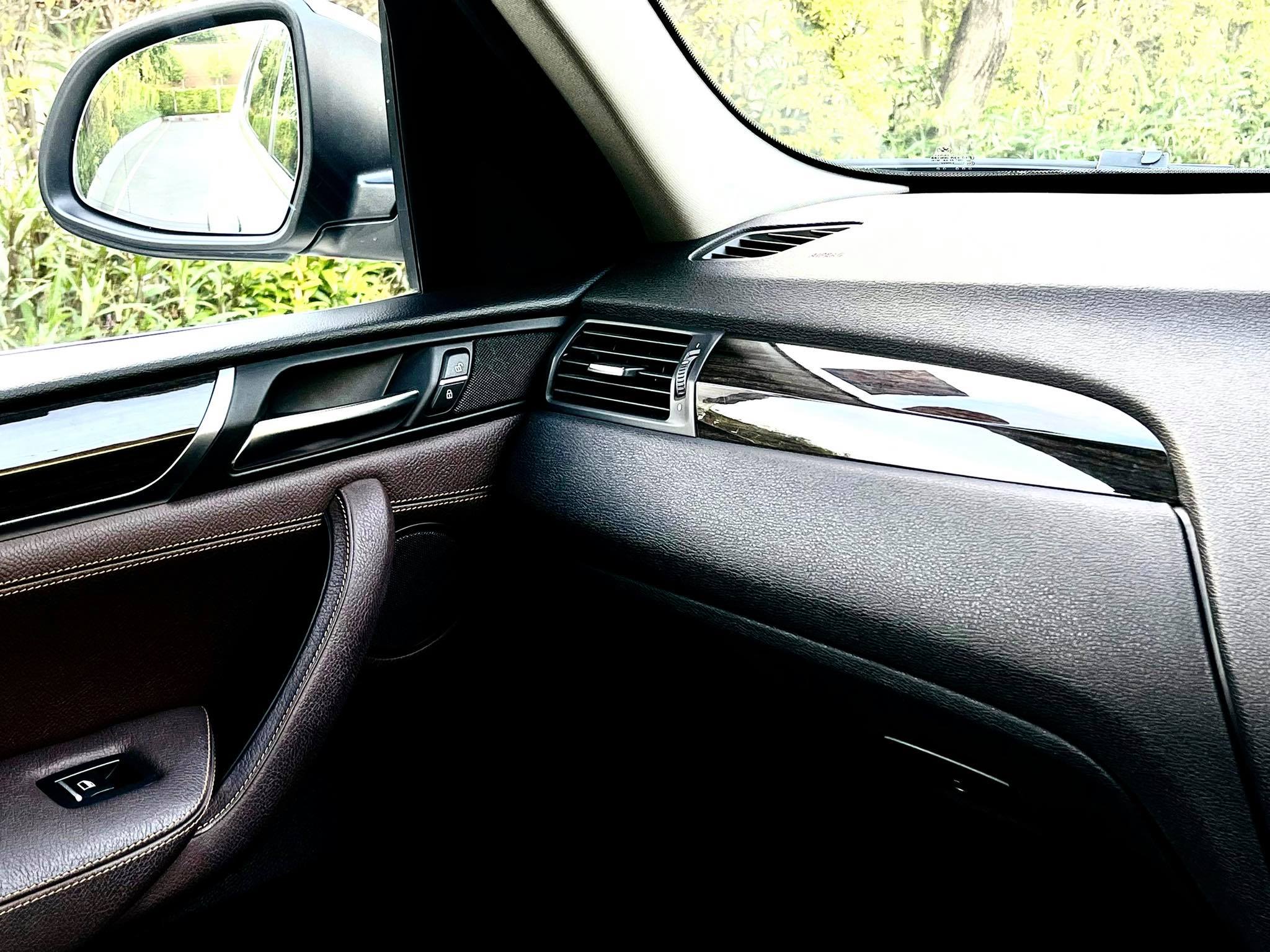 Bmw X3 Diesel Highline มือเดียว โคตรสวยเลยคะตัวจริง เพียงแค่ท่านแวะมา (รูปที่ 23)