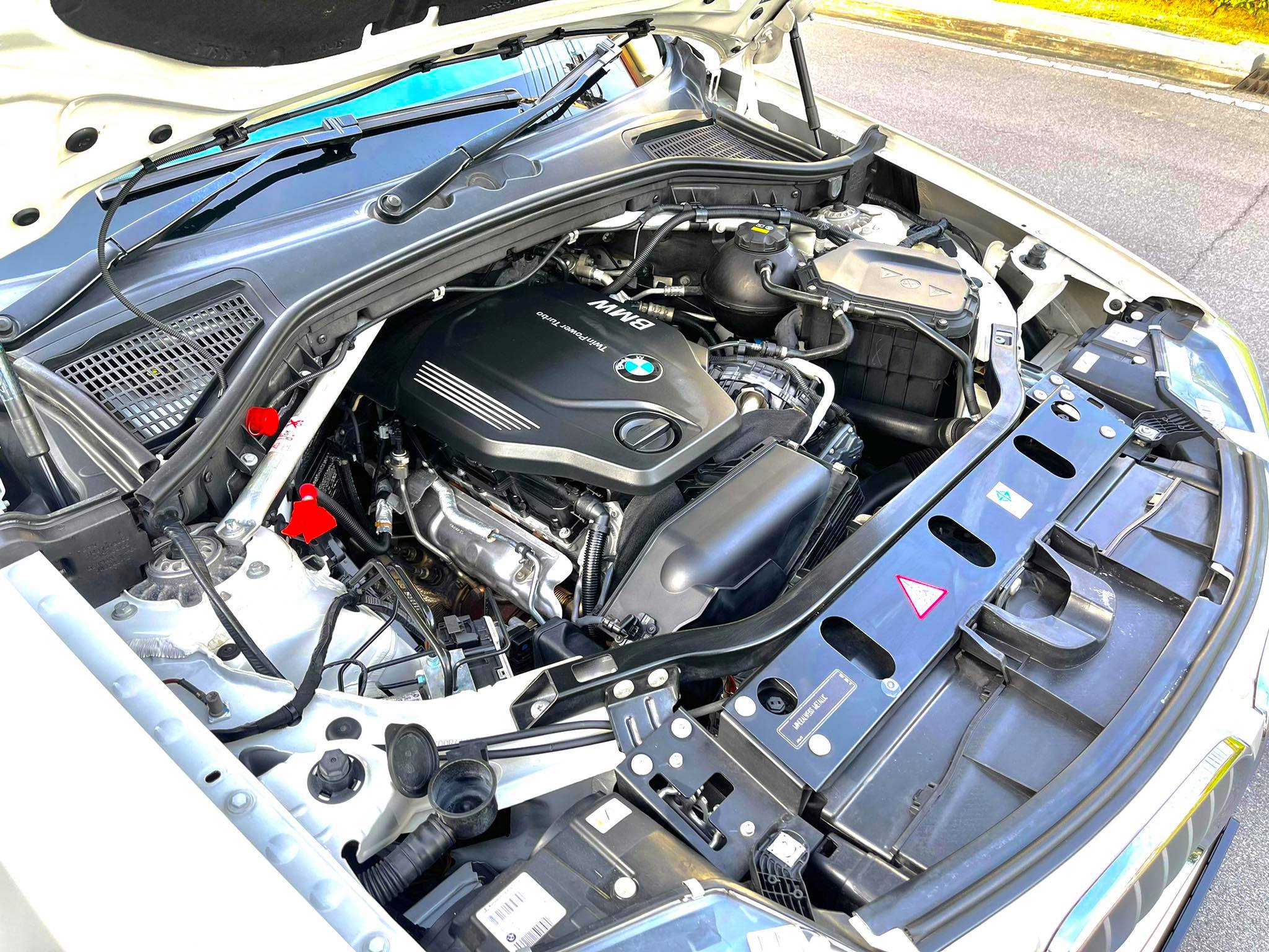 Bmw X3 Diesel Highline มือเดียว โคตรสวยเลยคะตัวจริง เพียงแค่ท่านแวะมา (รูปที่ 14)