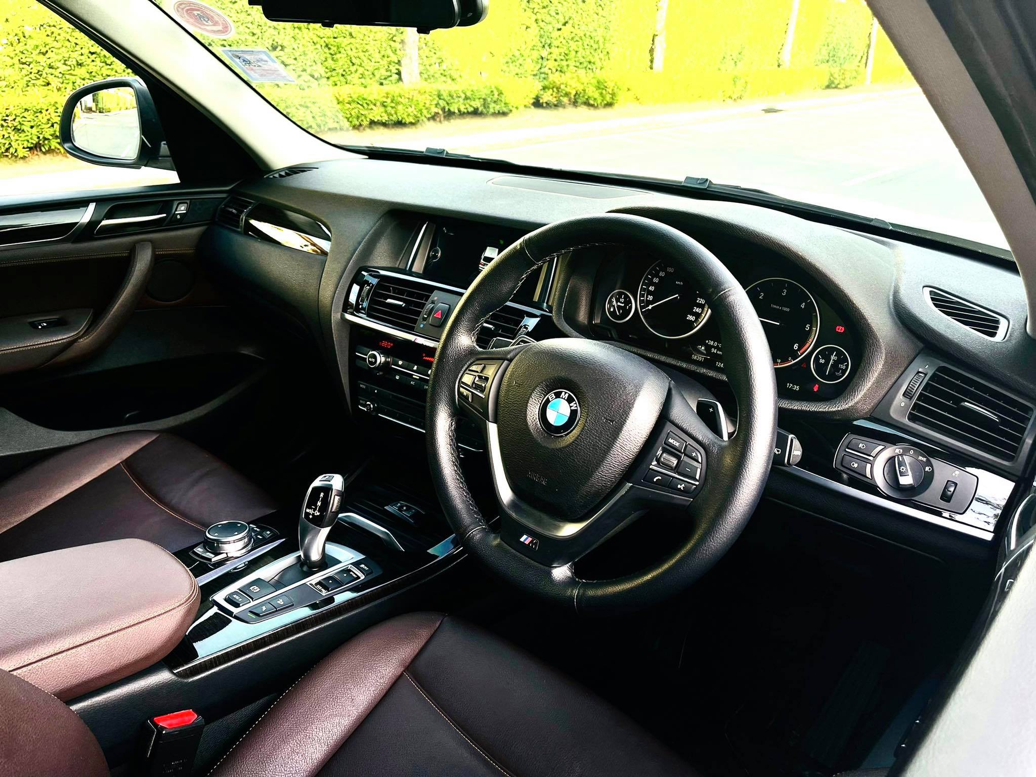 Bmw X3 Diesel Highline มือเดียว โคตรสวยเลยคะตัวจริง เพียงแค่ท่านแวะมา (รูปที่ 17)