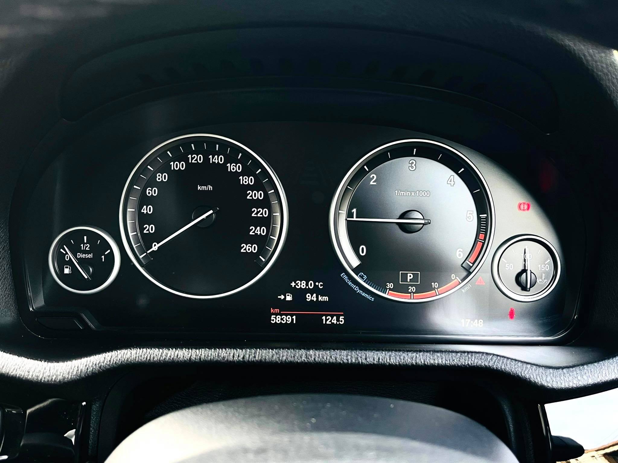 Bmw X3 Diesel Highline มือเดียว โคตรสวยเลยคะตัวจริง เพียงแค่ท่านแวะมา (รูปที่ 25)