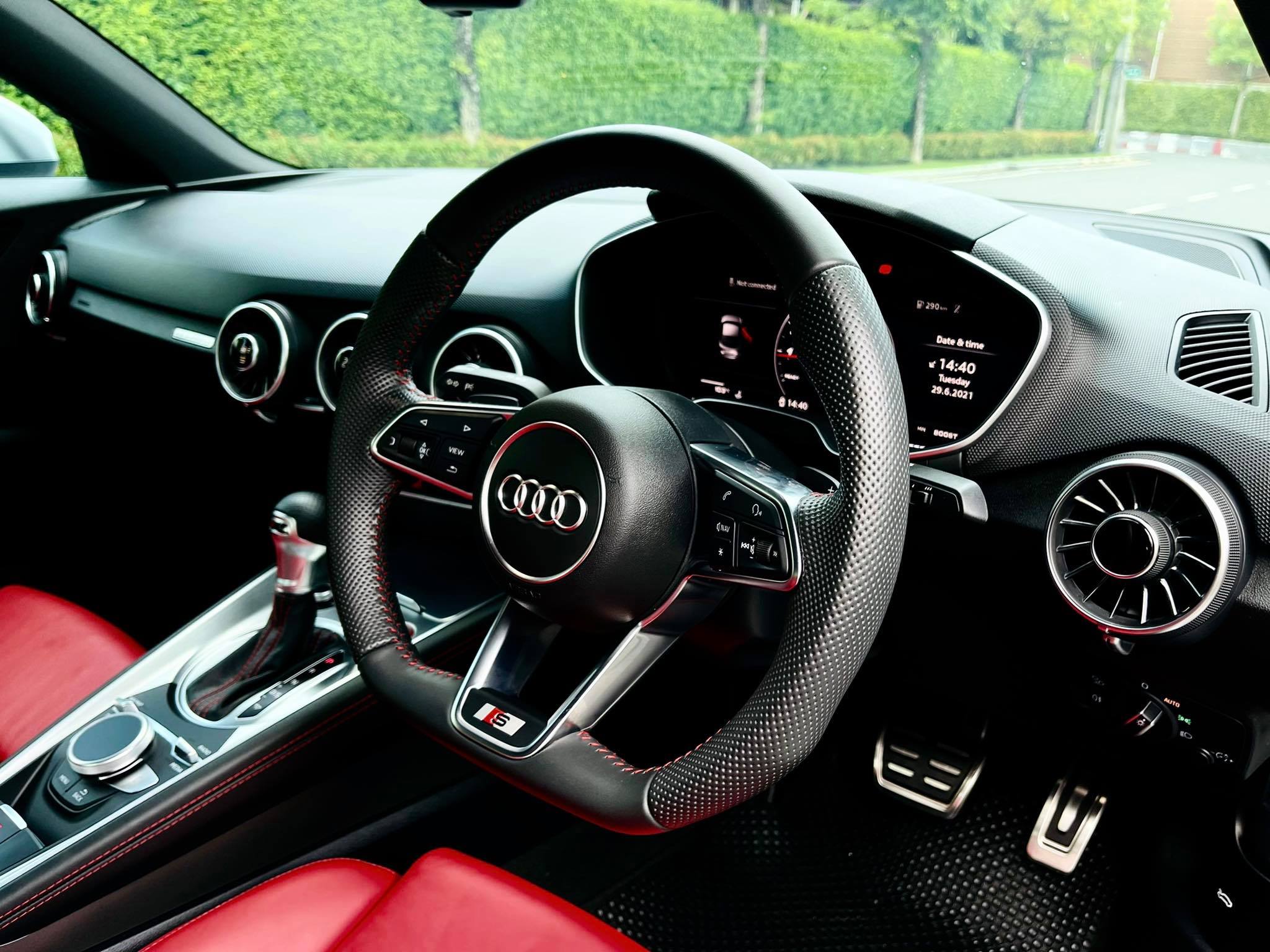 Audi TT S MK3 Coupe Quattro รถใหม่ป้ายแดงยังไม่จดทะเบียน (รูปที่ 12)
