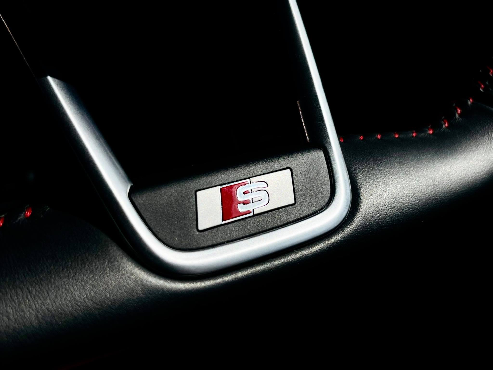Audi TT S MK3 Coupe Quattro รถใหม่ป้ายแดงยังไม่จดทะเบียน (รูปที่ 28)
