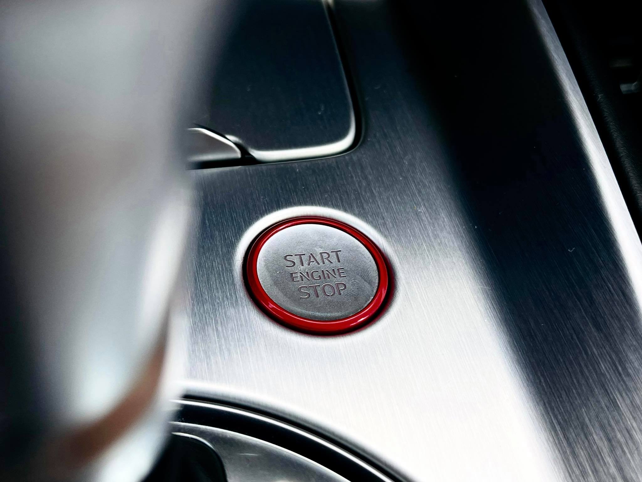 Audi TT S MK3 Coupe Quattro รถใหม่ป้ายแดงยังไม่จดทะเบียน (รูปที่ 27)