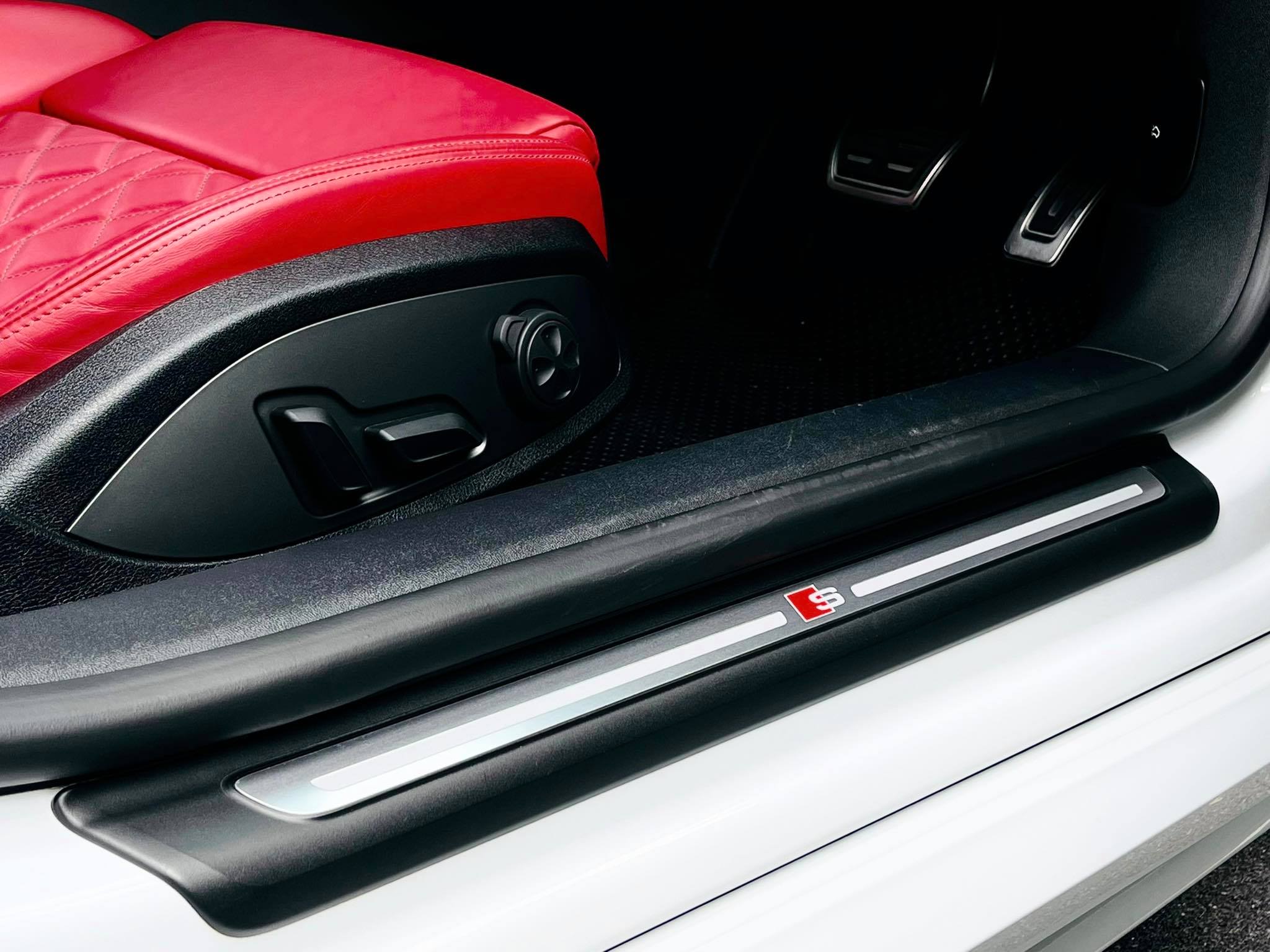 Audi TT S MK3 Coupe Quattro รถใหม่ป้ายแดงยังไม่จดทะเบียน (รูปที่ 19)