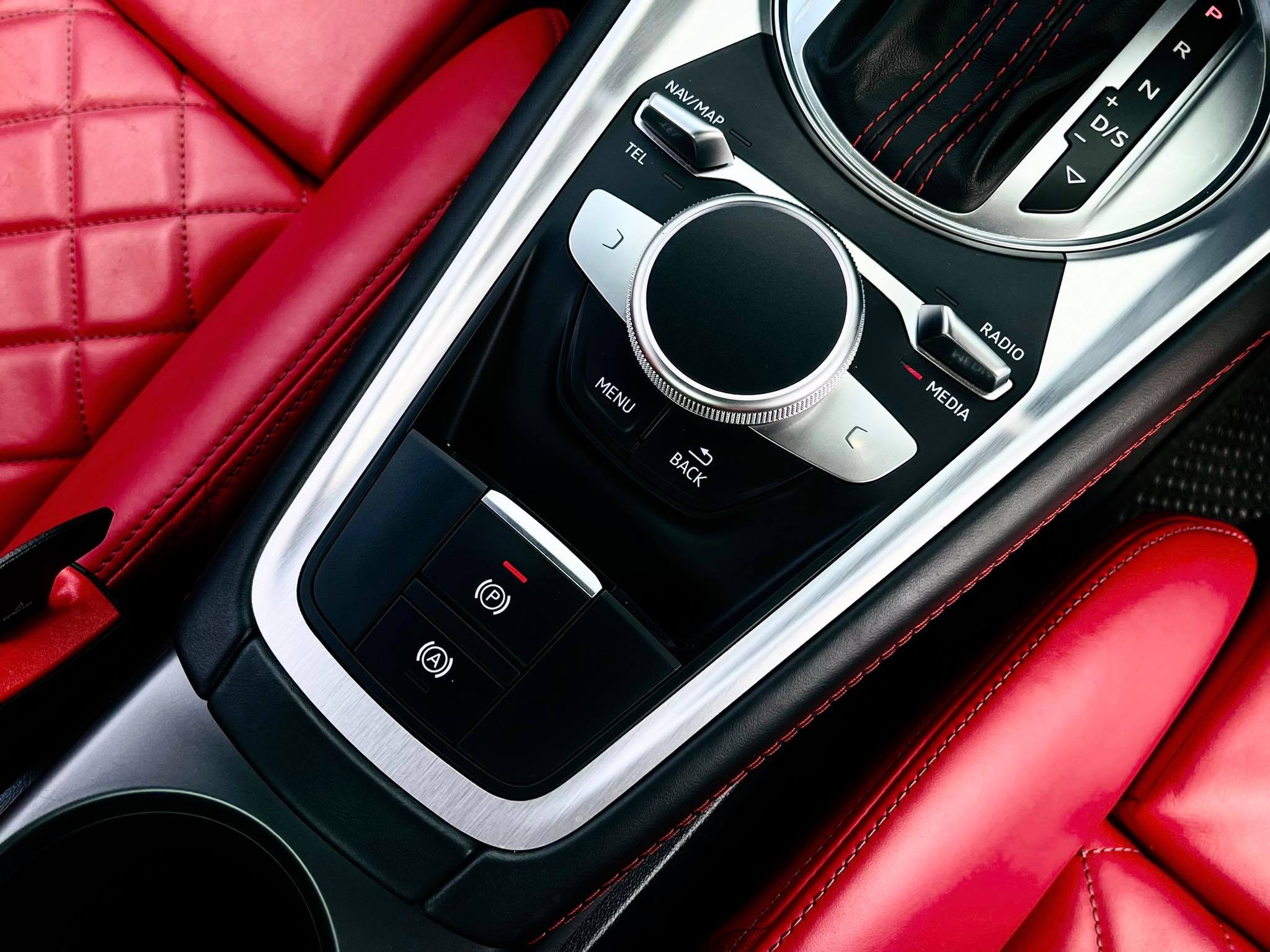 Audi TT S MK3 Coupe Quattro รถใหม่ป้ายแดงยังไม่จดทะเบียน (รูปที่ 21)