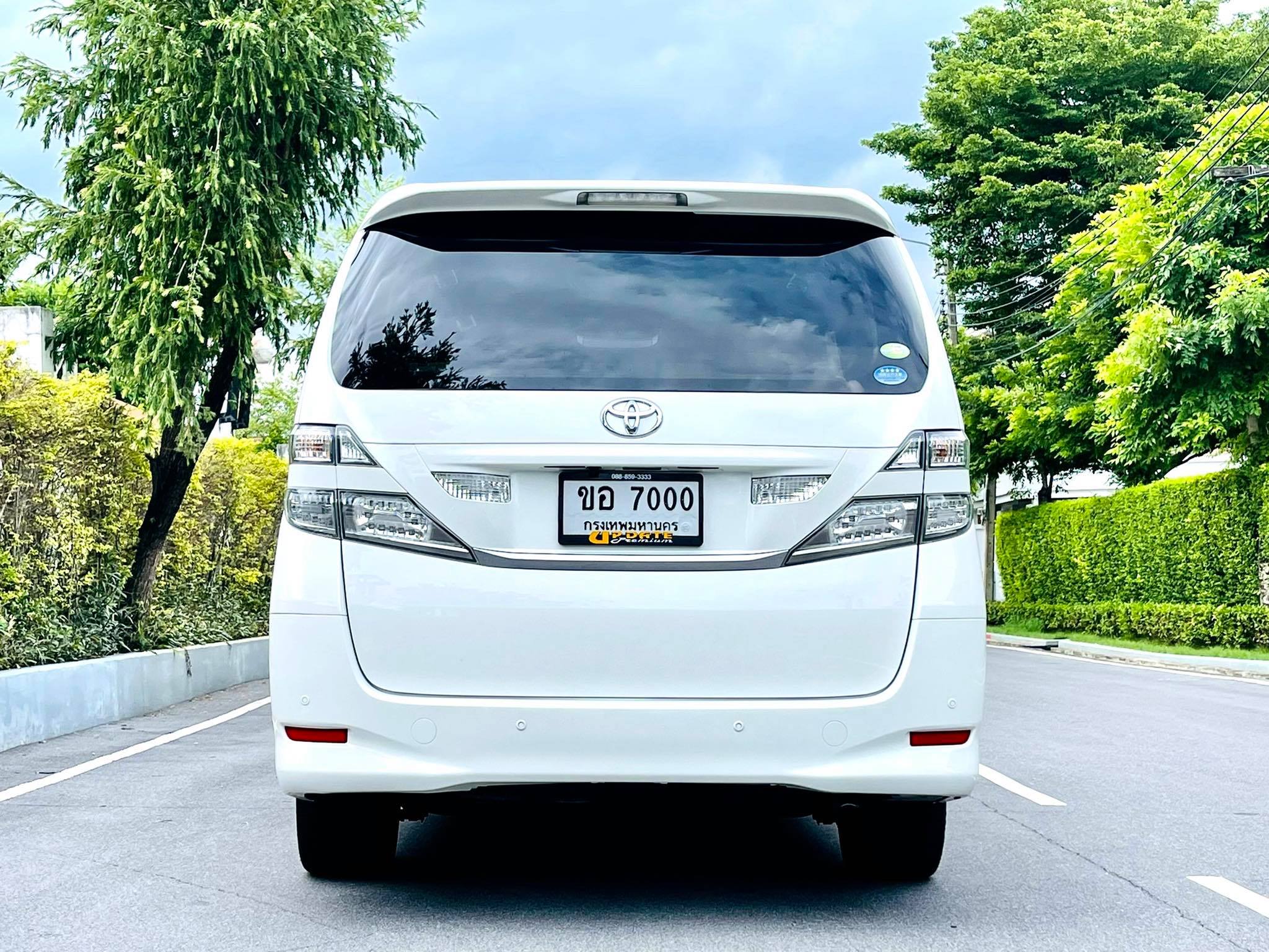 Toyota Vellfire 2.4 v คันนี้บอกตรงๆเลยคะ สวยจริง ควรค่าแก่การรอคอย