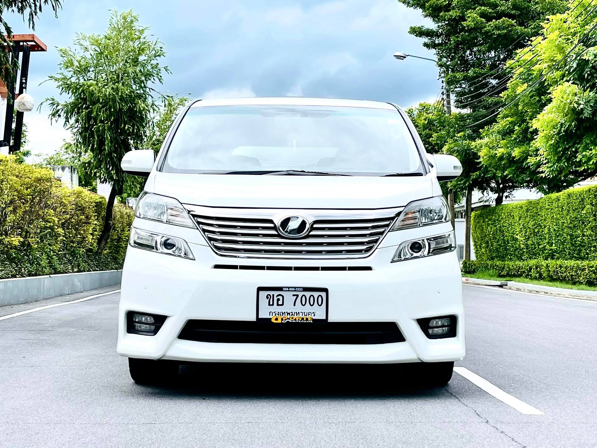 Toyota Vellfire 2.4 v คันนี้บอกตรงๆเลยคะ สวยจริง ควรค่าแก่การรอคอย