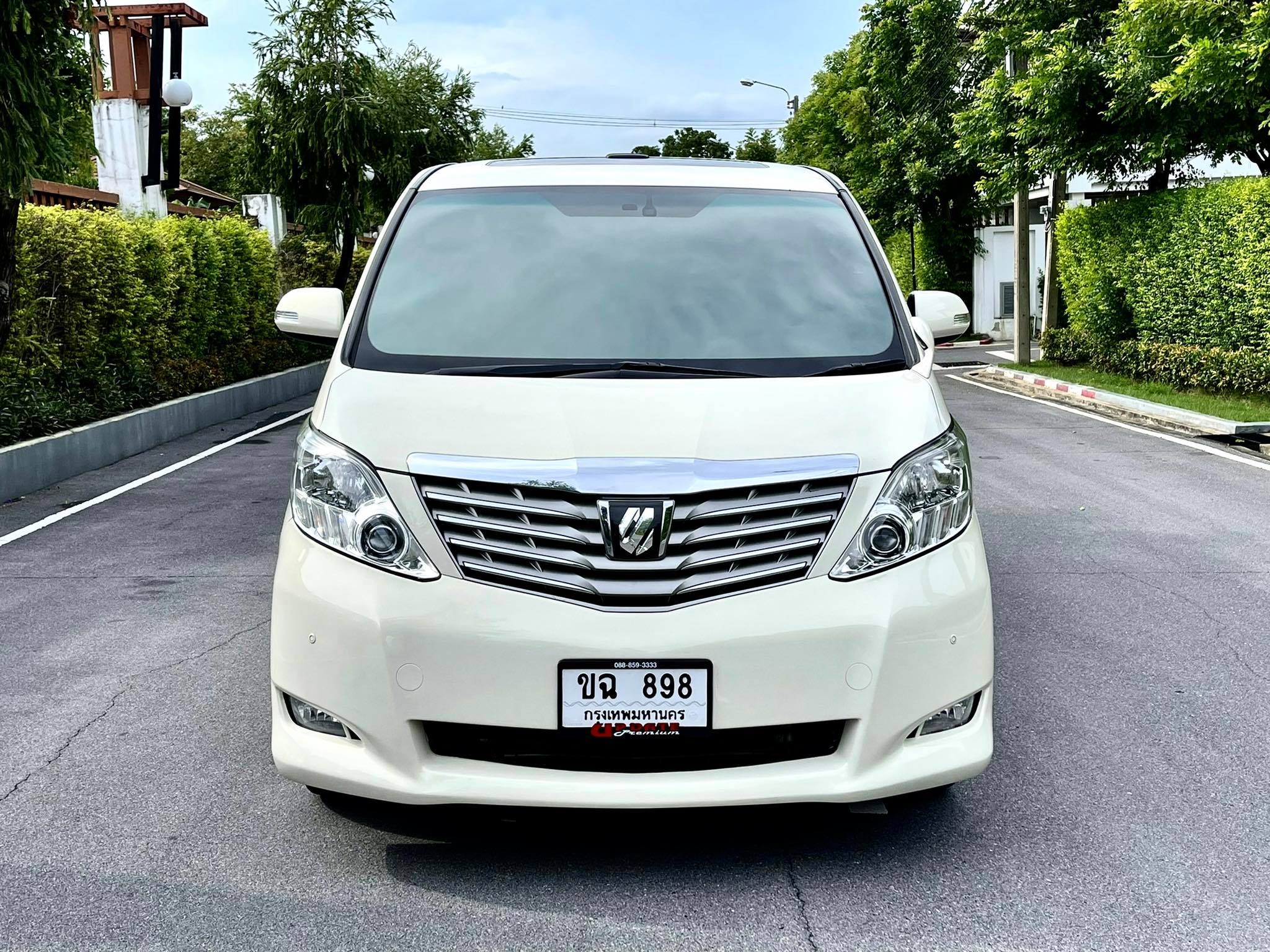 Toyota Alphard SC 3.5V เบาะมิกกี้ สวยจัดเลยคะ รถบ้านแนะนำเลยค่ะ