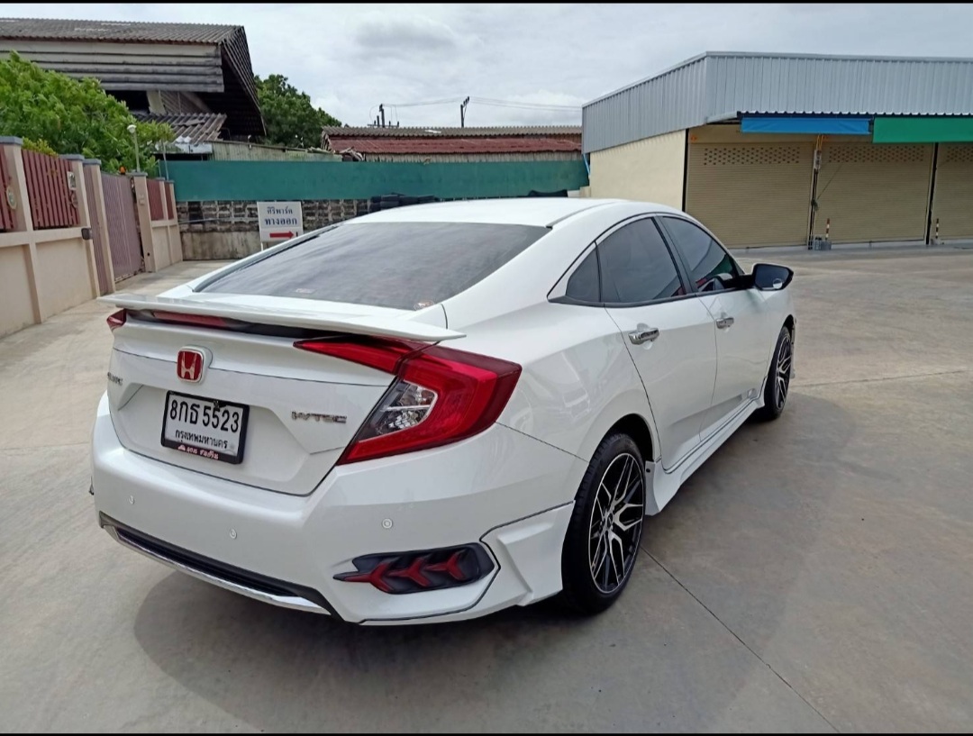 Honda civic 1.8 Fc 1.8 EL auto ปี 19 ท็อป