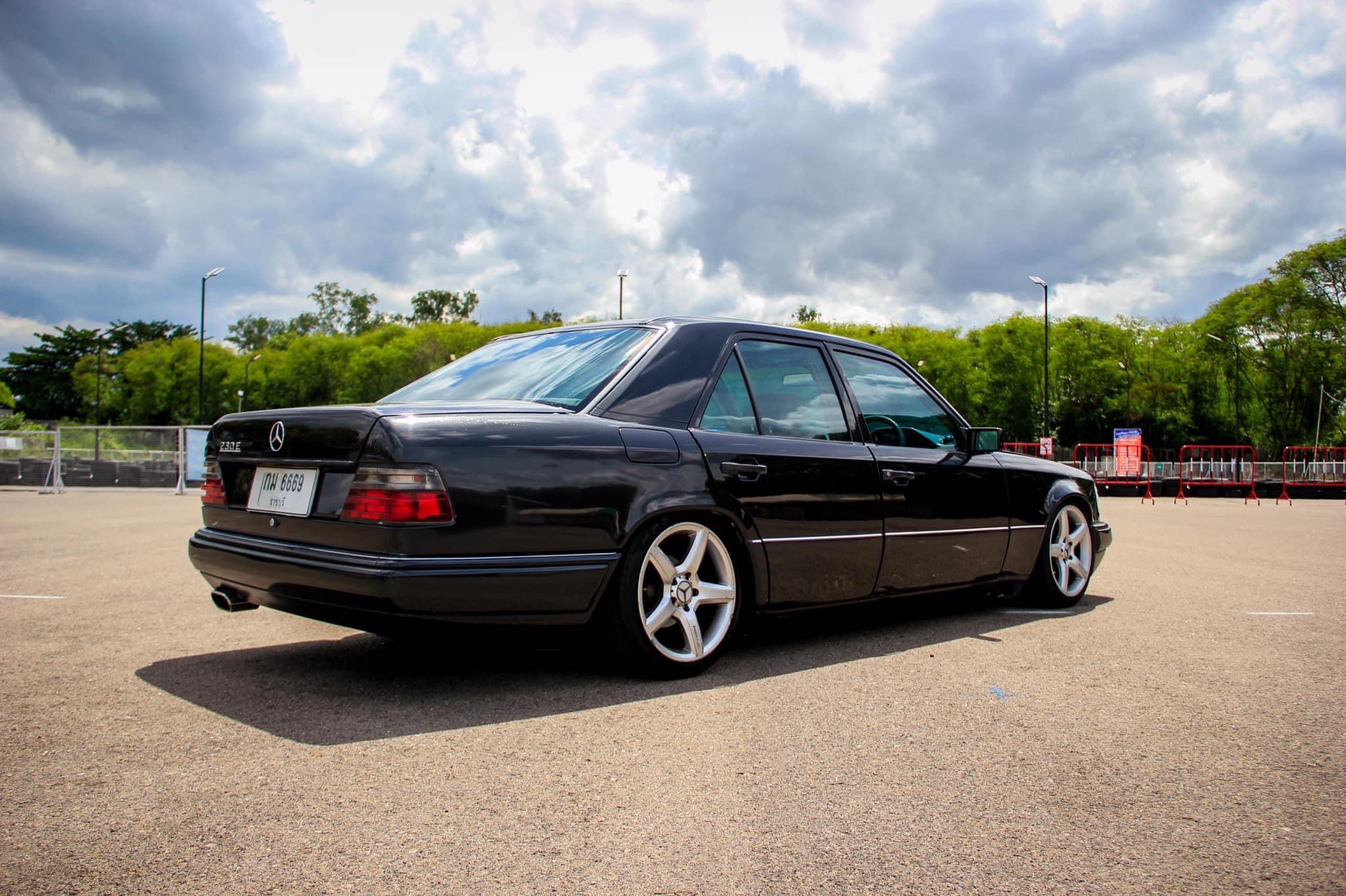 Mercedes Benz W124 230E ปี1988