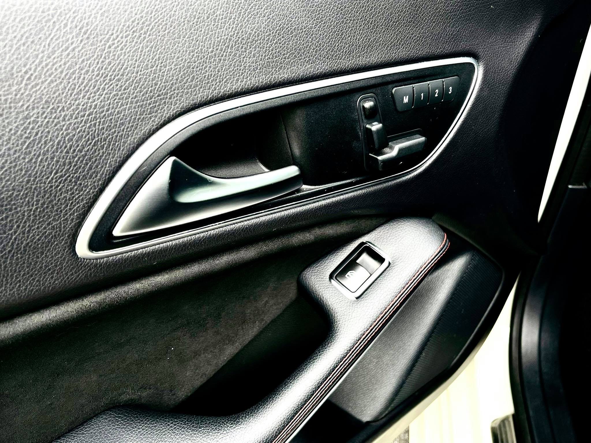 Mercedes Benz CLA 250 AMG สะกดทุกสายตา (รูปที่ 16)