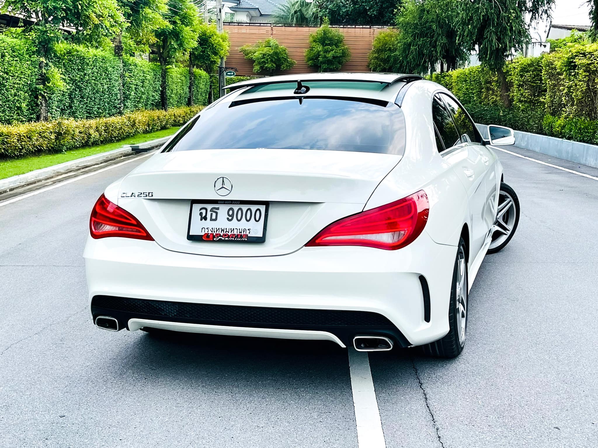 Mercedes Benz CLA 250 AMG สะกดทุกสายตา (รูปที่ 10)