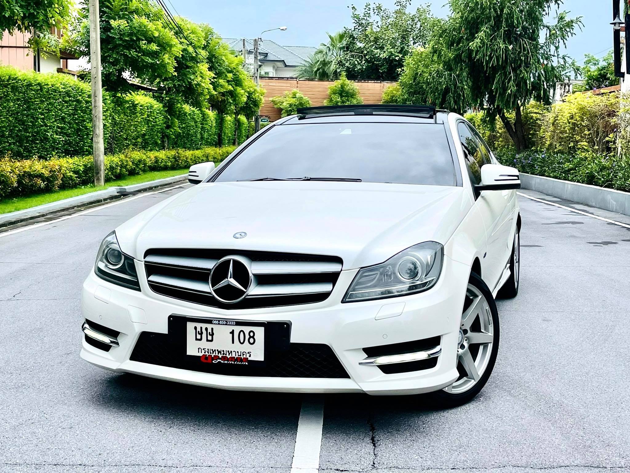 Mercedes Benz C180 Coupe AMG สวยจริงๆ