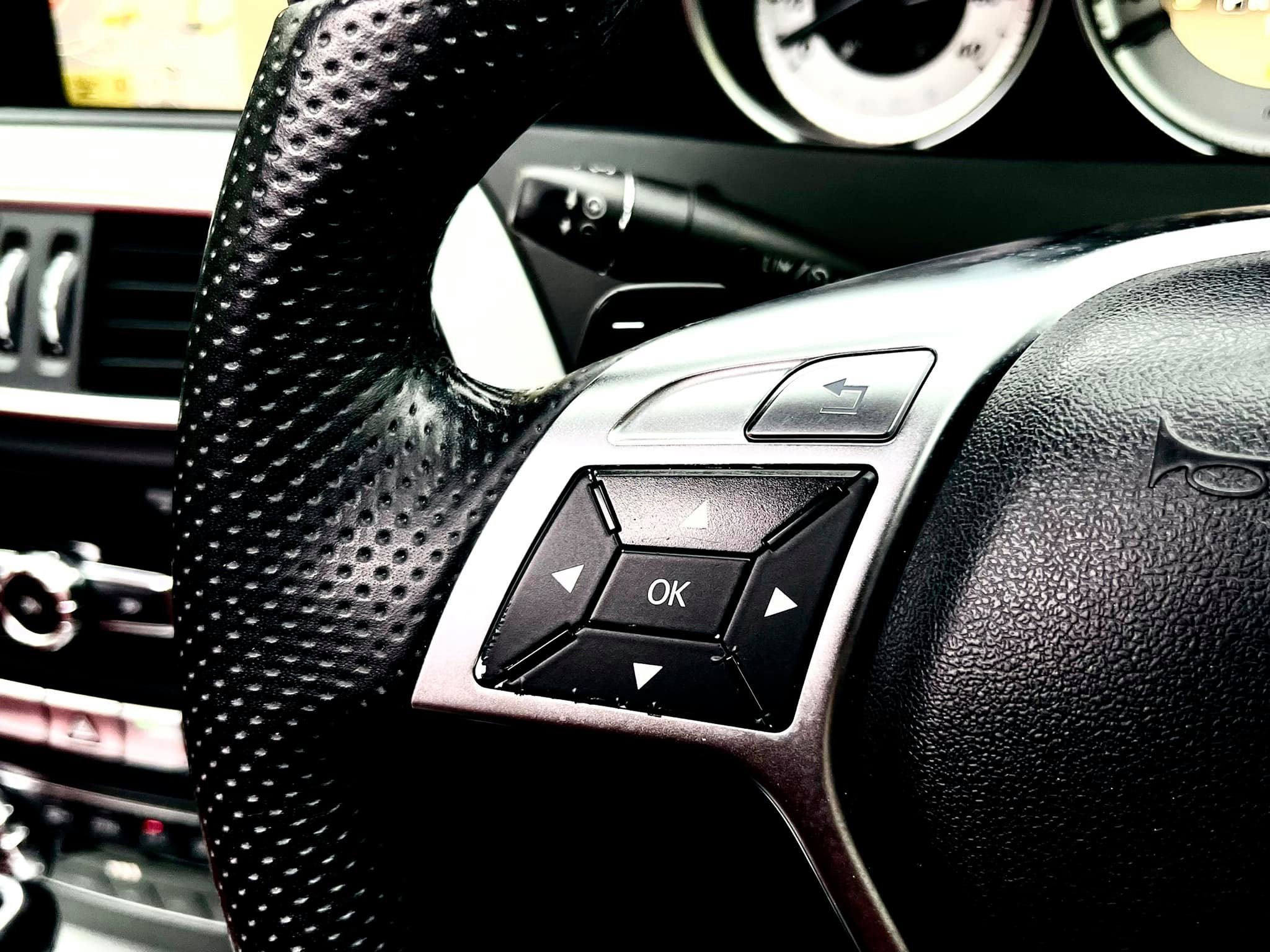 Mercedes Benz C180 Coupe AMG สวยจริงๆ (รูปที่ 28)