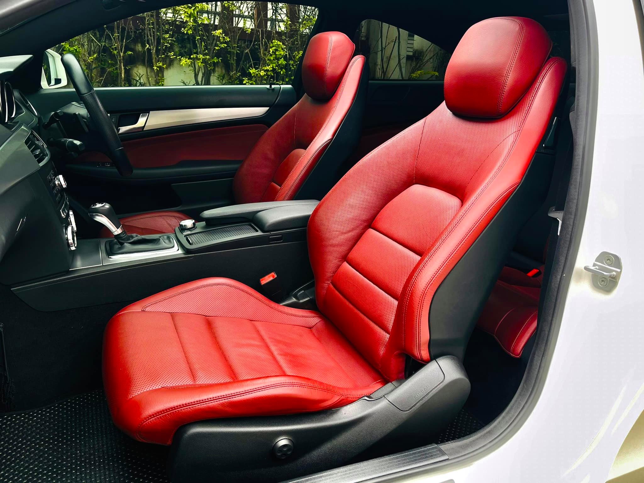 Mercedes Benz C180 Coupe AMG สวยจริงๆ (รูปที่ 39)
