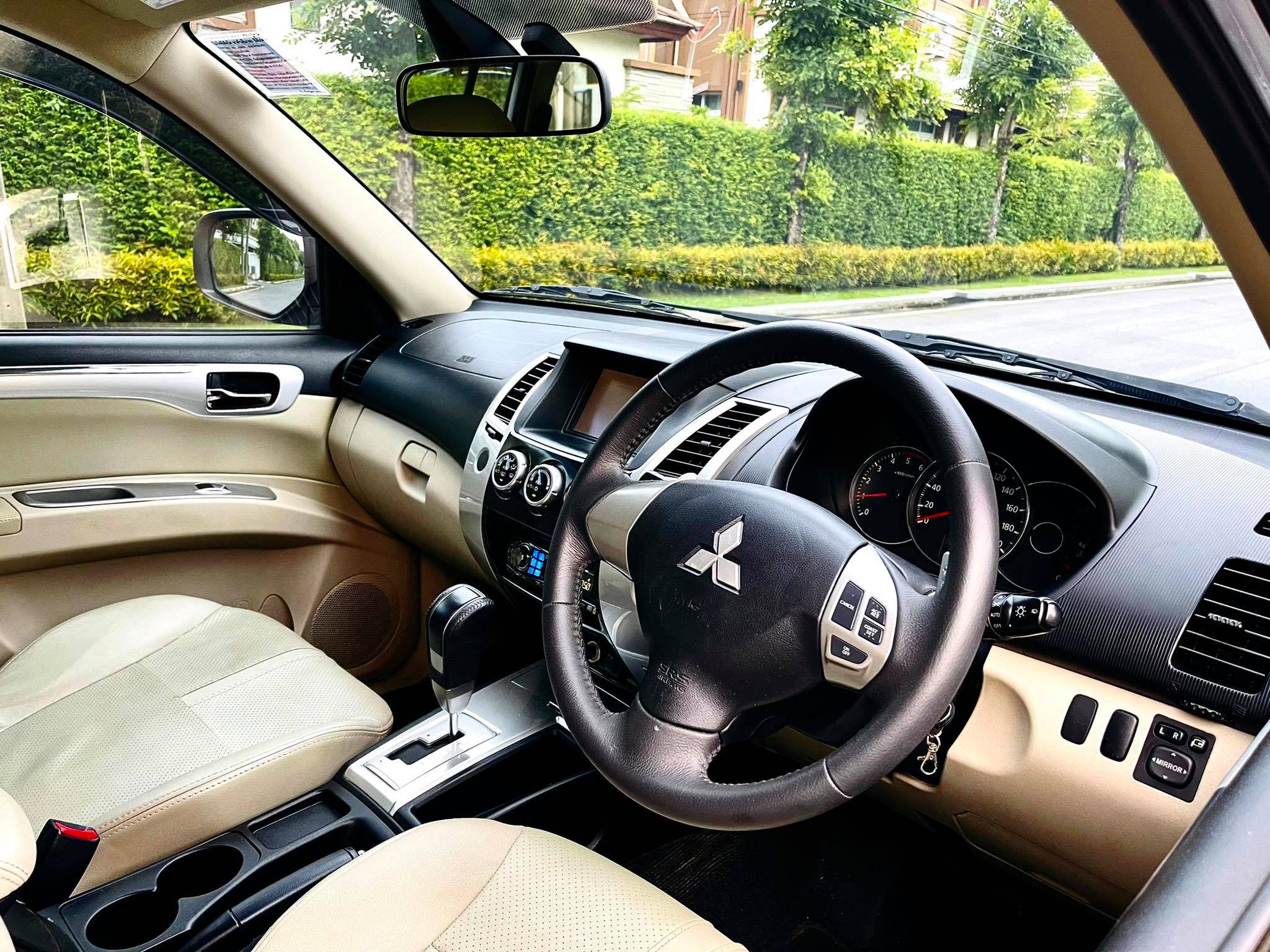 Mitsubishi Pajero SPORT TOP สวยสะพรึงจริงๆ (รูปที่ 17)