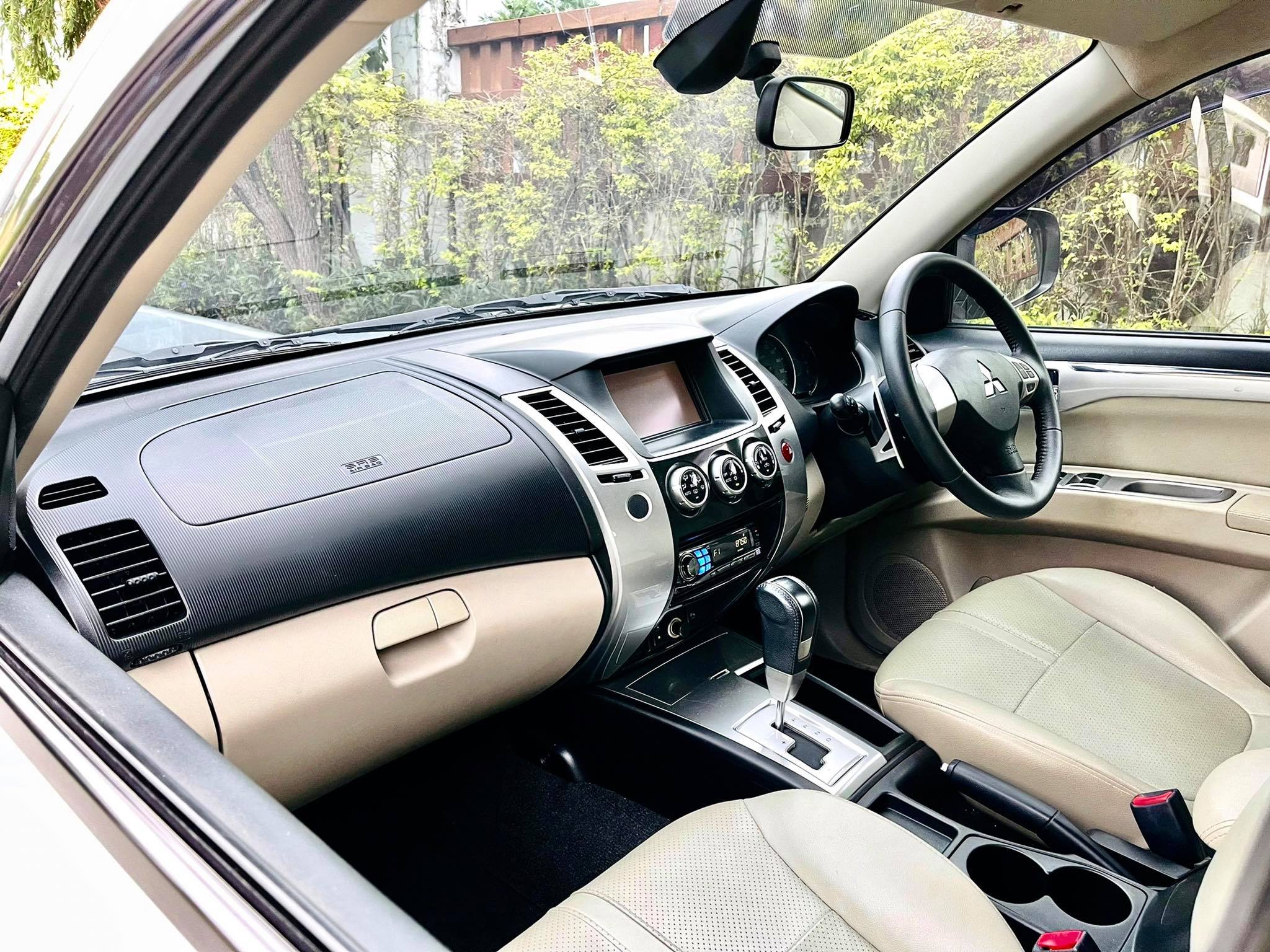 Mitsubishi Pajero SPORT TOP สวยสะพรึงจริงๆ (รูปที่ 20)