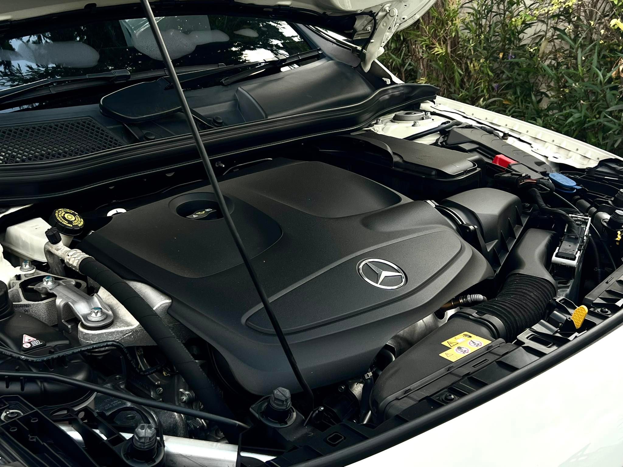 Mercedes Benz GLA200 Minorchang ไมล์น้อย สภาพ ป้ายแดงเลยคะ (รูปที่ 25)