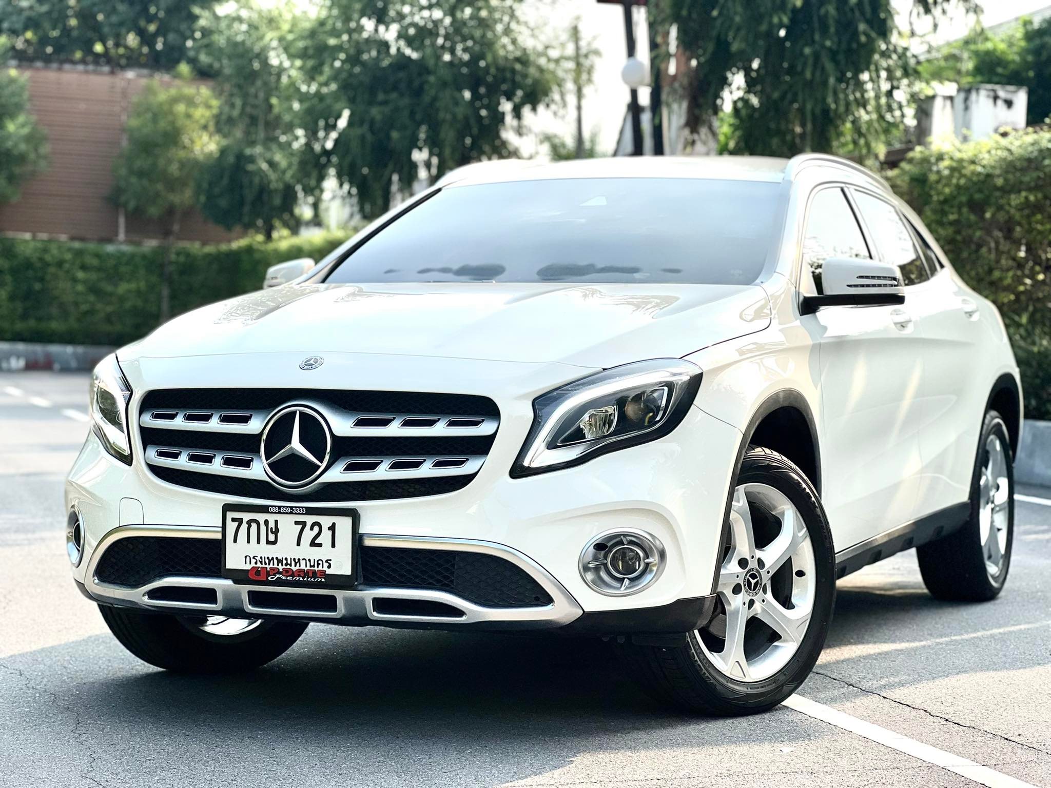 Mercedes Benz GLA200 Minorchang ไมล์น้อย สภาพ ป้ายแดงเลยคะ (รูปที่ 20)