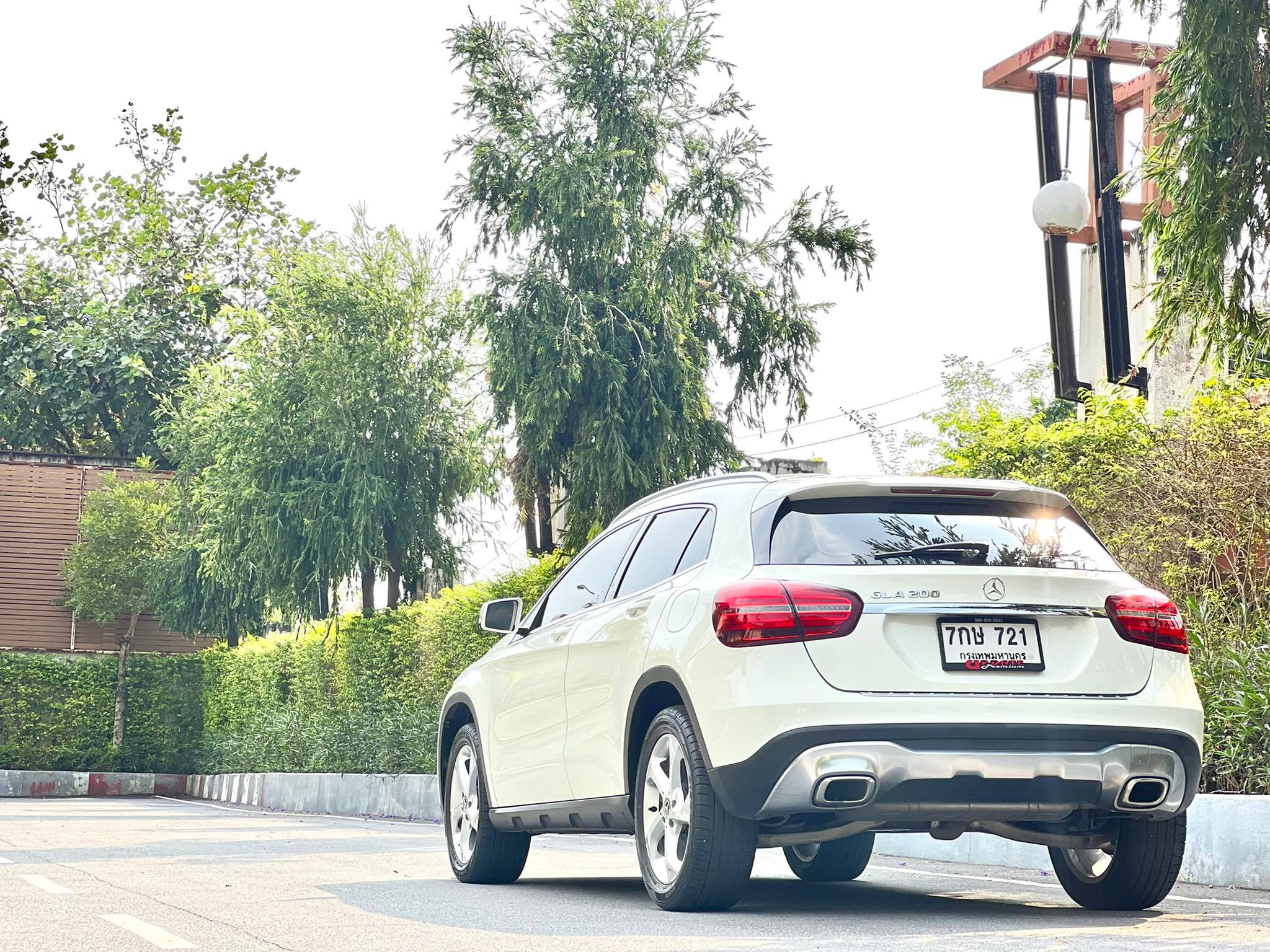 Mercedes Benz GLA200 Minorchang ไมล์น้อย สภาพ ป้ายแดงเลยคะ (รูปที่ 16)