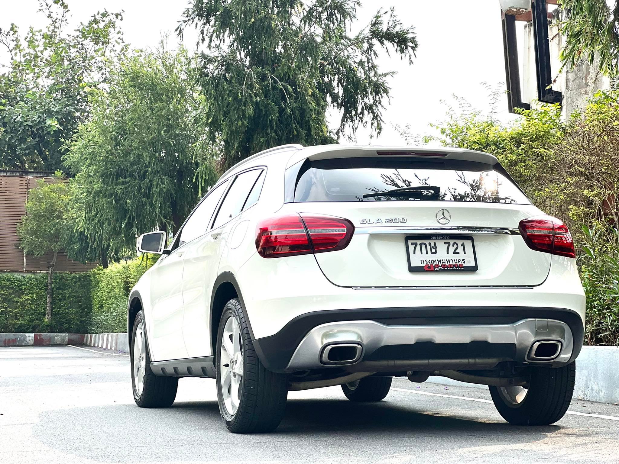 Mercedes Benz GLA200 Minorchang ไมล์น้อย สภาพ ป้ายแดงเลยคะ (รูปที่ 19)