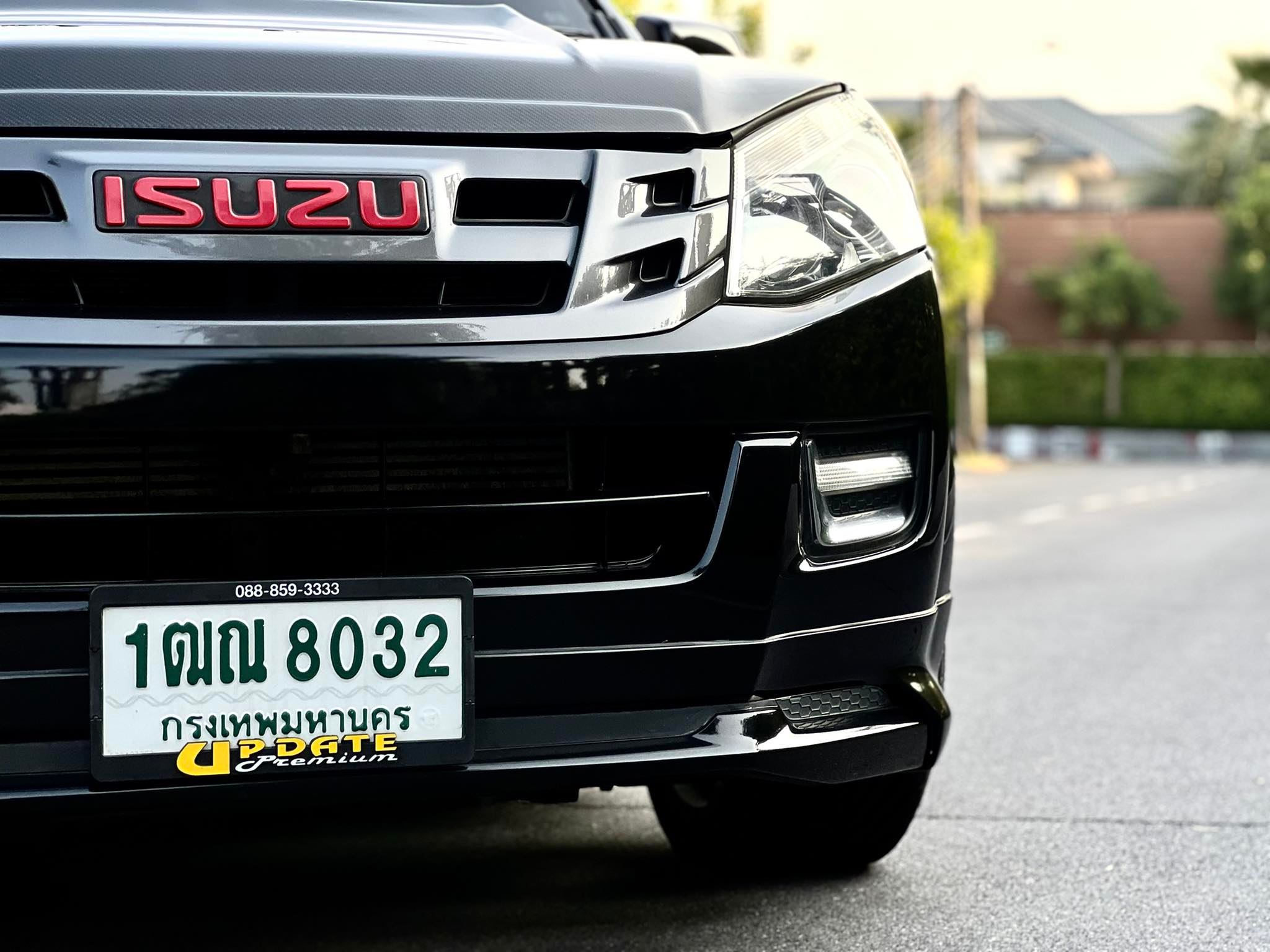 ISUZU D-MAX X series ใหม่จัด สวยจัด กล้าท้า