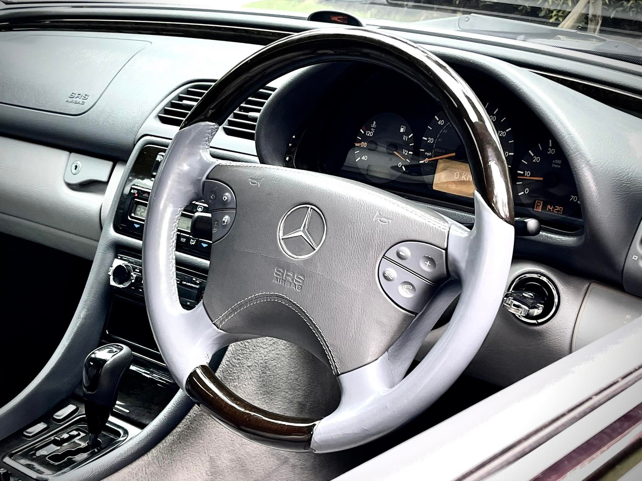 Mercedes Benz CLK 230 Kom รุ่นหายากไปอีก (รูปที่ 21)
