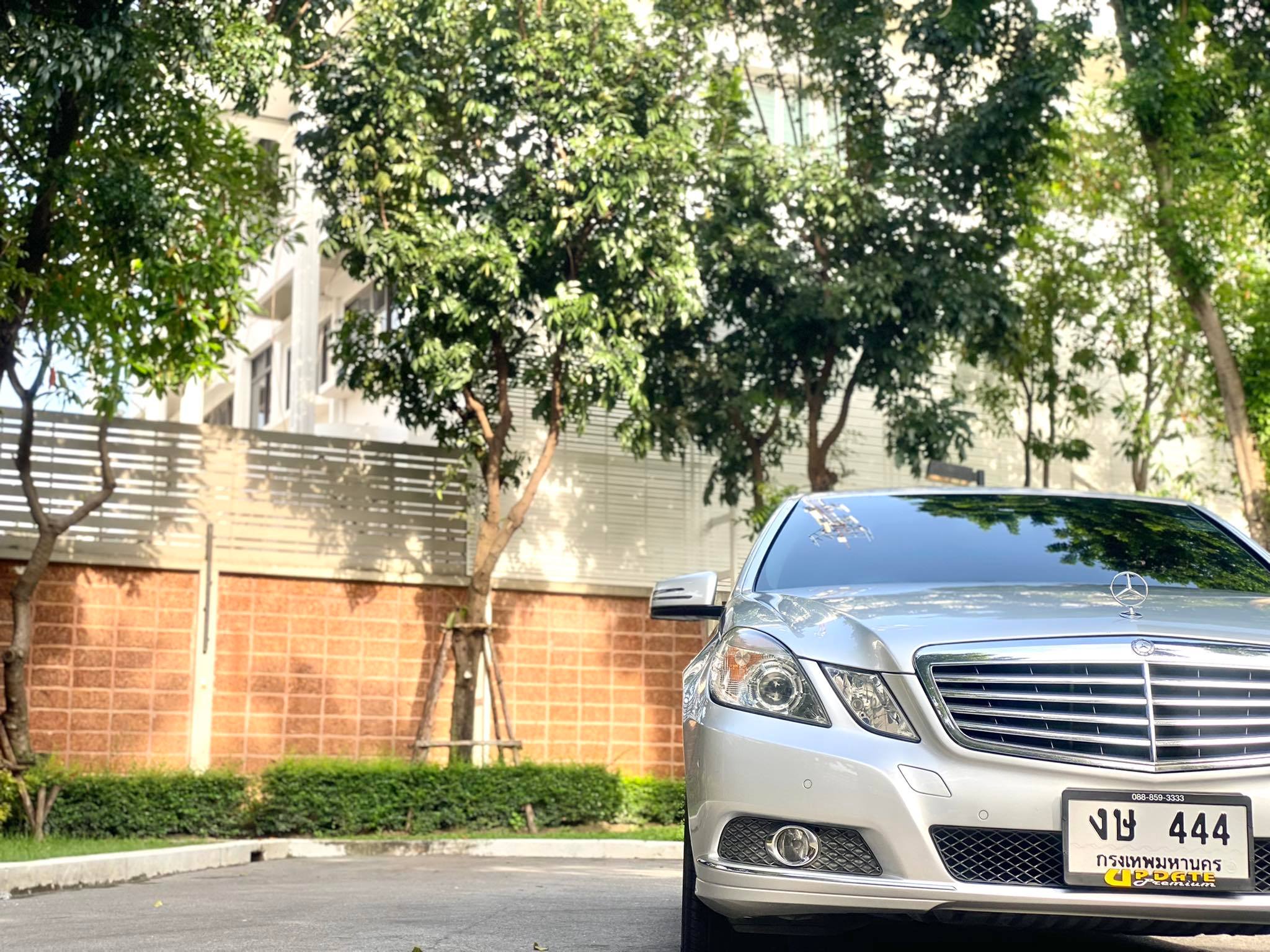 Mercedes Benz E200 CGI รถศูนย์ สวยยอม