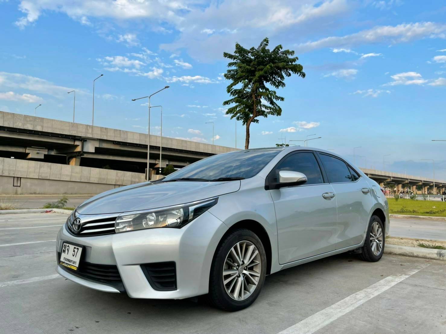 TOYOTA COROLLA ALTIS 1.8 E ปี 2016 (รูปที่ 3)