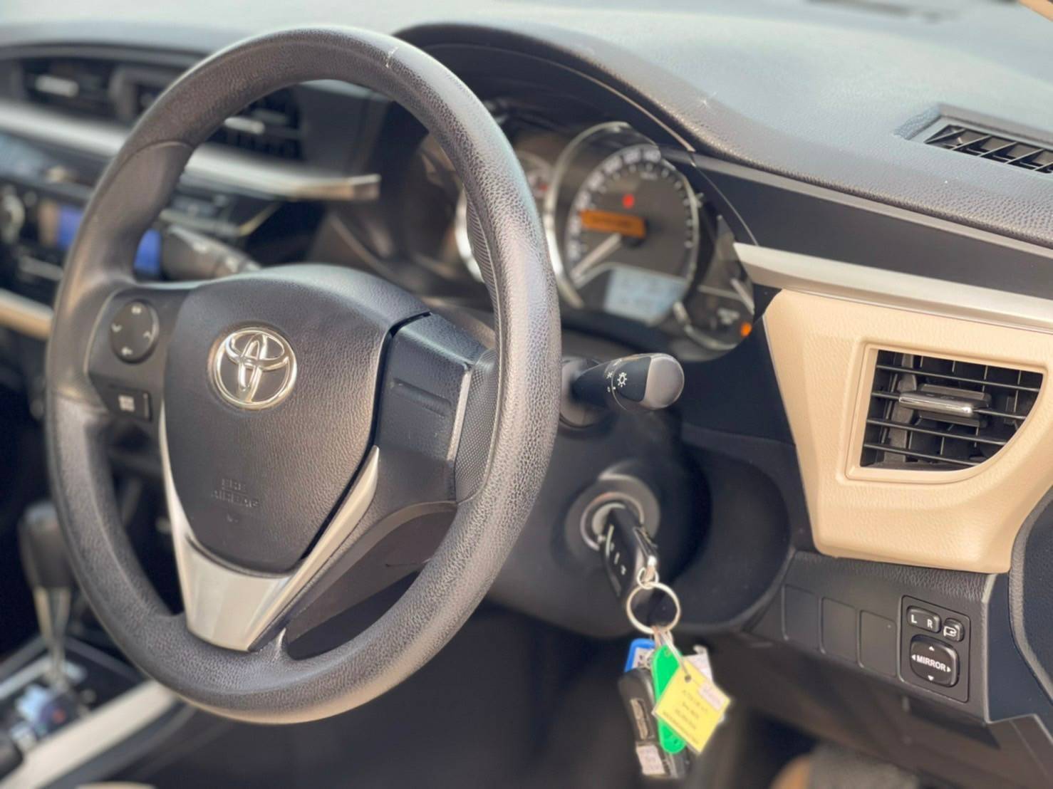 TOYOTA COROLLA ALTIS 1.8 E ปี 2016 (รูปที่ 8)