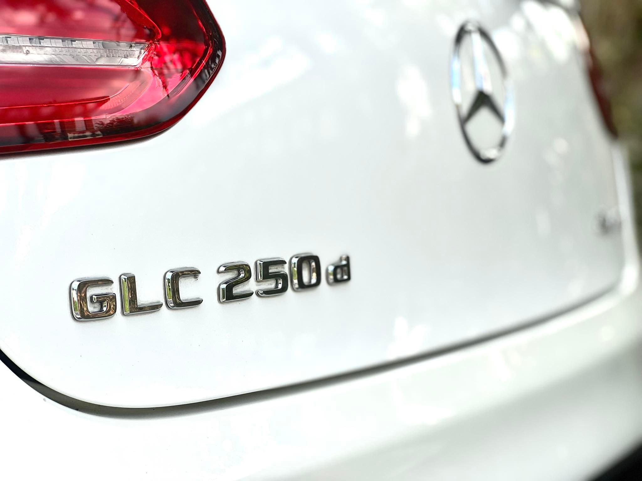 2017 Mercedes-Benz GLC-Class X253,C253 GLC250 สีขาว (รูปที่ 12)