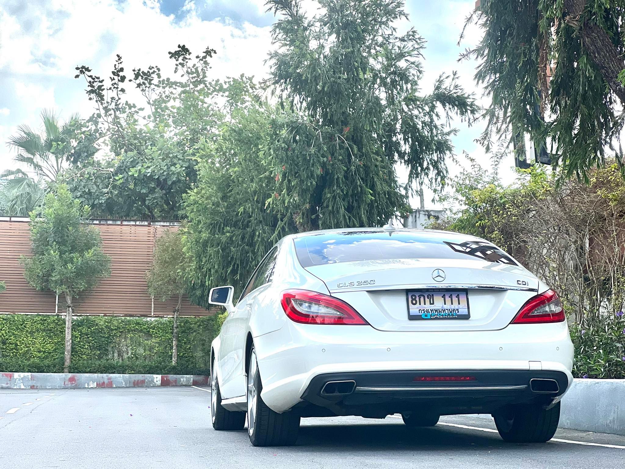 Mercedes Benz CLS 250 AMG รุ่นใหม่ ถ้าหาสภาพ เราพร้อมขายคะ คันนี้ ของจริง (รูปที่ 11)