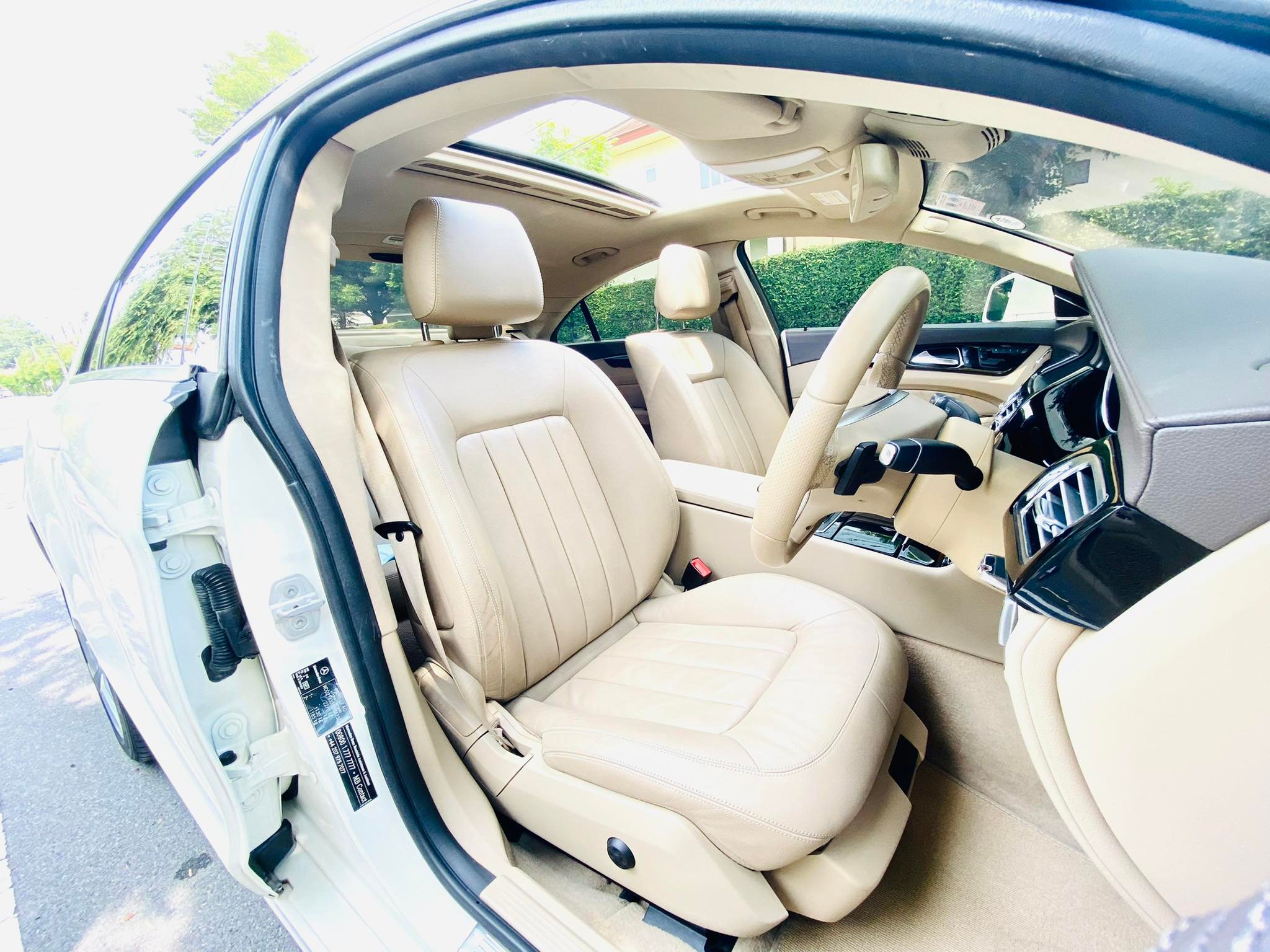 Mercedes Benz CLS 250 AMG รุ่นใหม่ ถ้าหาสภาพ เราพร้อมขายคะ คันนี้ ของจริง (รูปที่ 26)