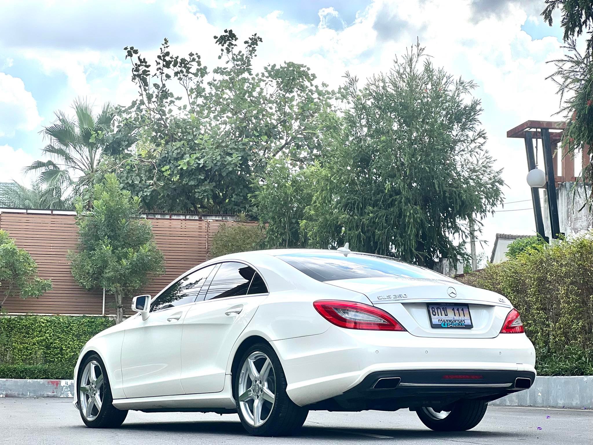 Mercedes Benz CLS 250 AMG รุ่นใหม่ ถ้าหาสภาพ เราพร้อมขายคะ คันนี้ ของจริง (รูปที่ 10)
