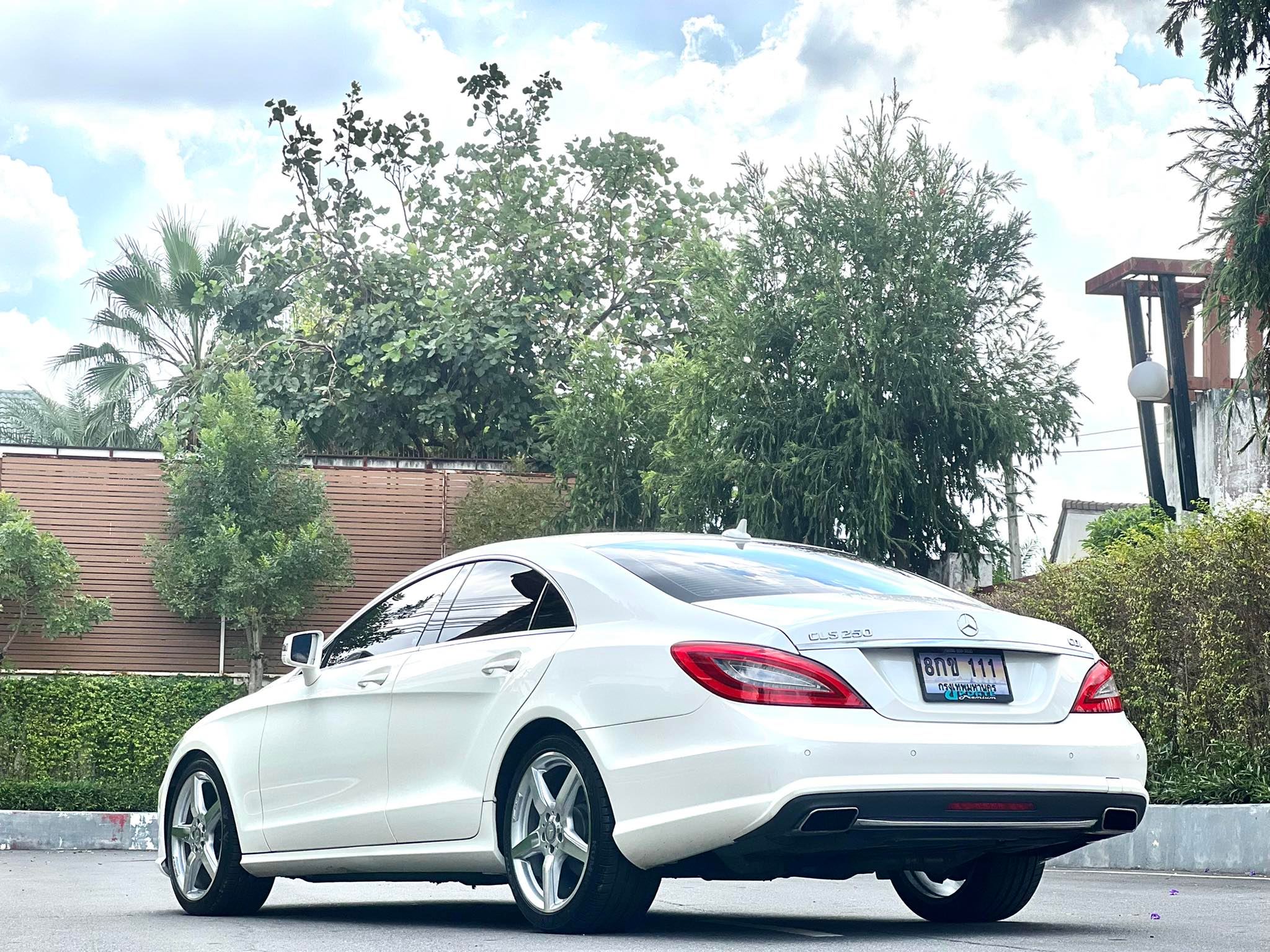 Mercedes Benz CLS 250 AMG รุ่นใหม่ ถ้าหาสภาพ เราพร้อมขายคะ คันนี้ ของจริง