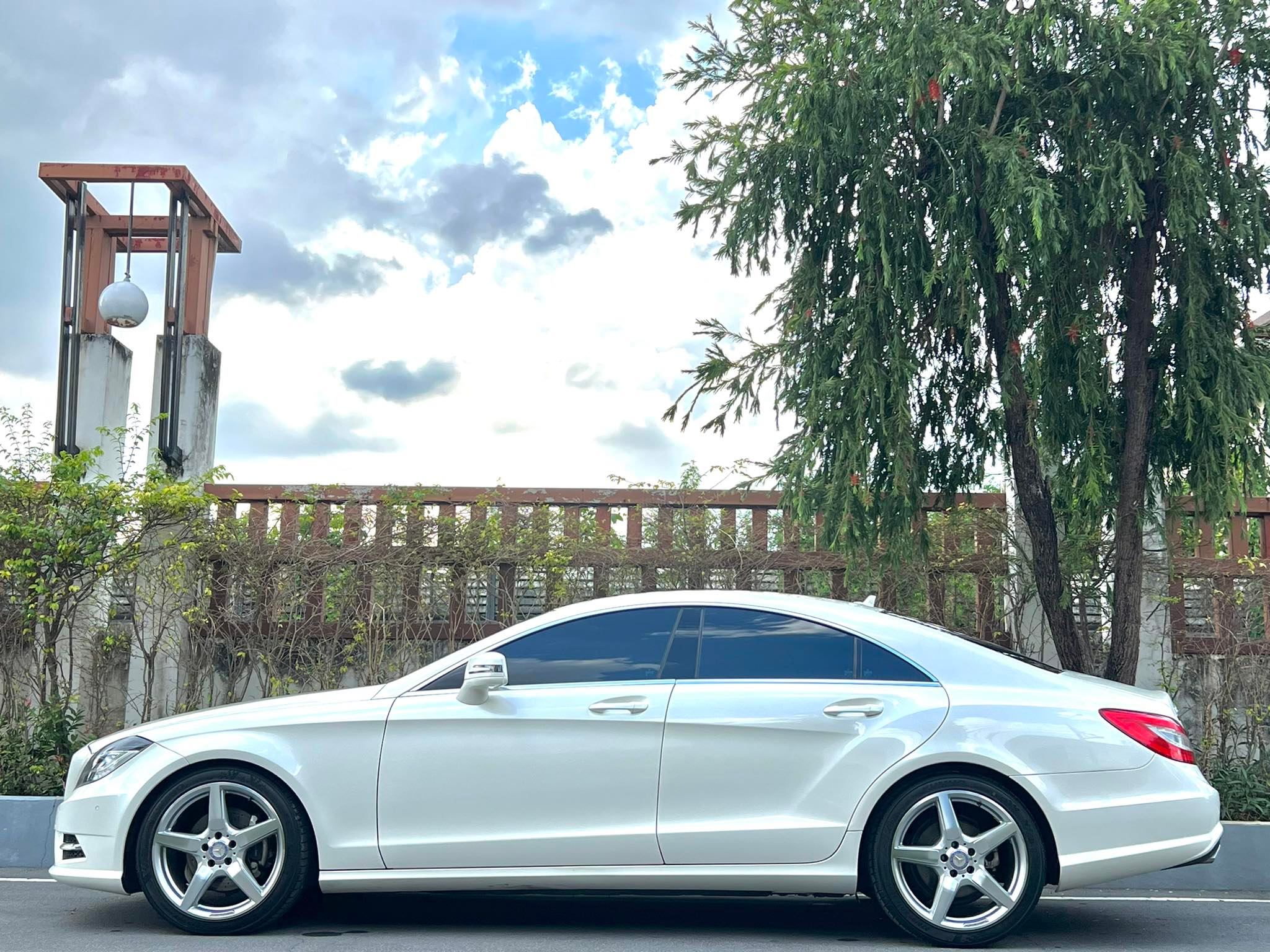 Mercedes Benz CLS 250 AMG รุ่นใหม่ ถ้าหาสภาพ เราพร้อมขายคะ คันนี้ ของจริง