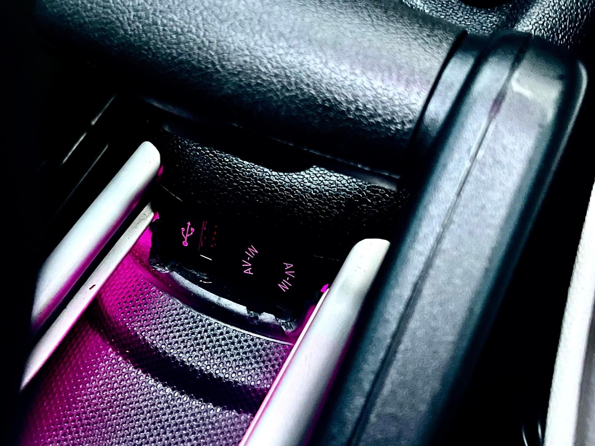 Mini Countryman All4 รุ่นพิเศษ สวยสุด จริงๆๆ (รูปที่ 23)