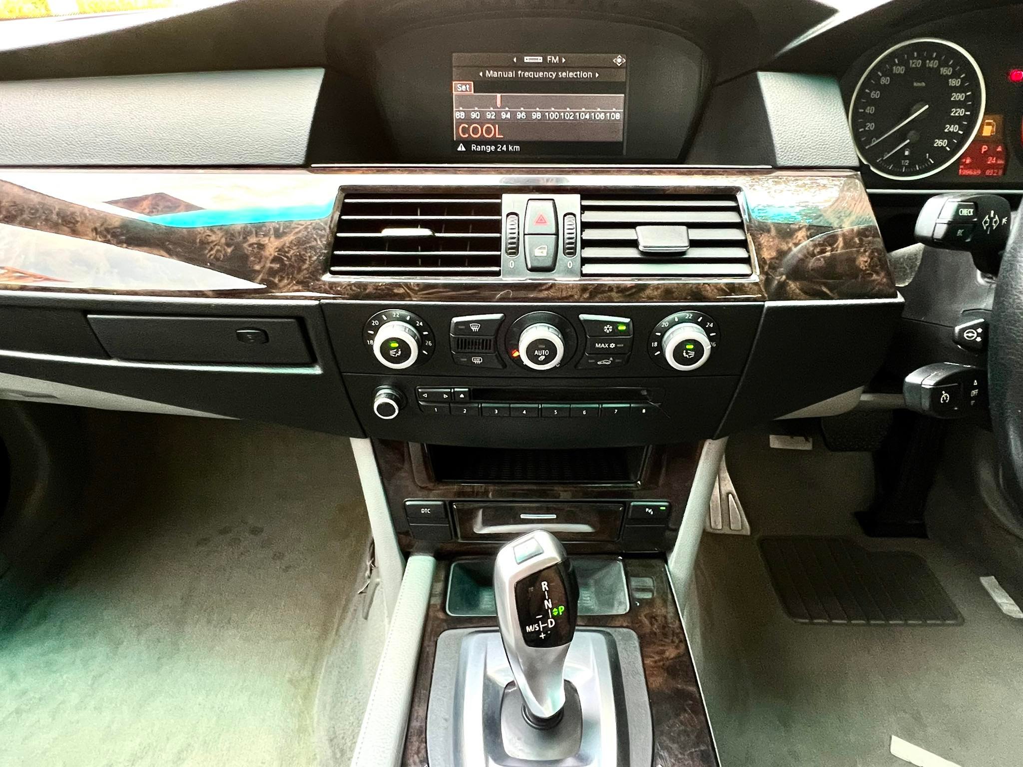 BMW 525i Minorchang สภาพไม่ต้องพูดถึงความใหม่เลยคะ พร้อมมาก เกินบรรยาย (รูปที่ 15)